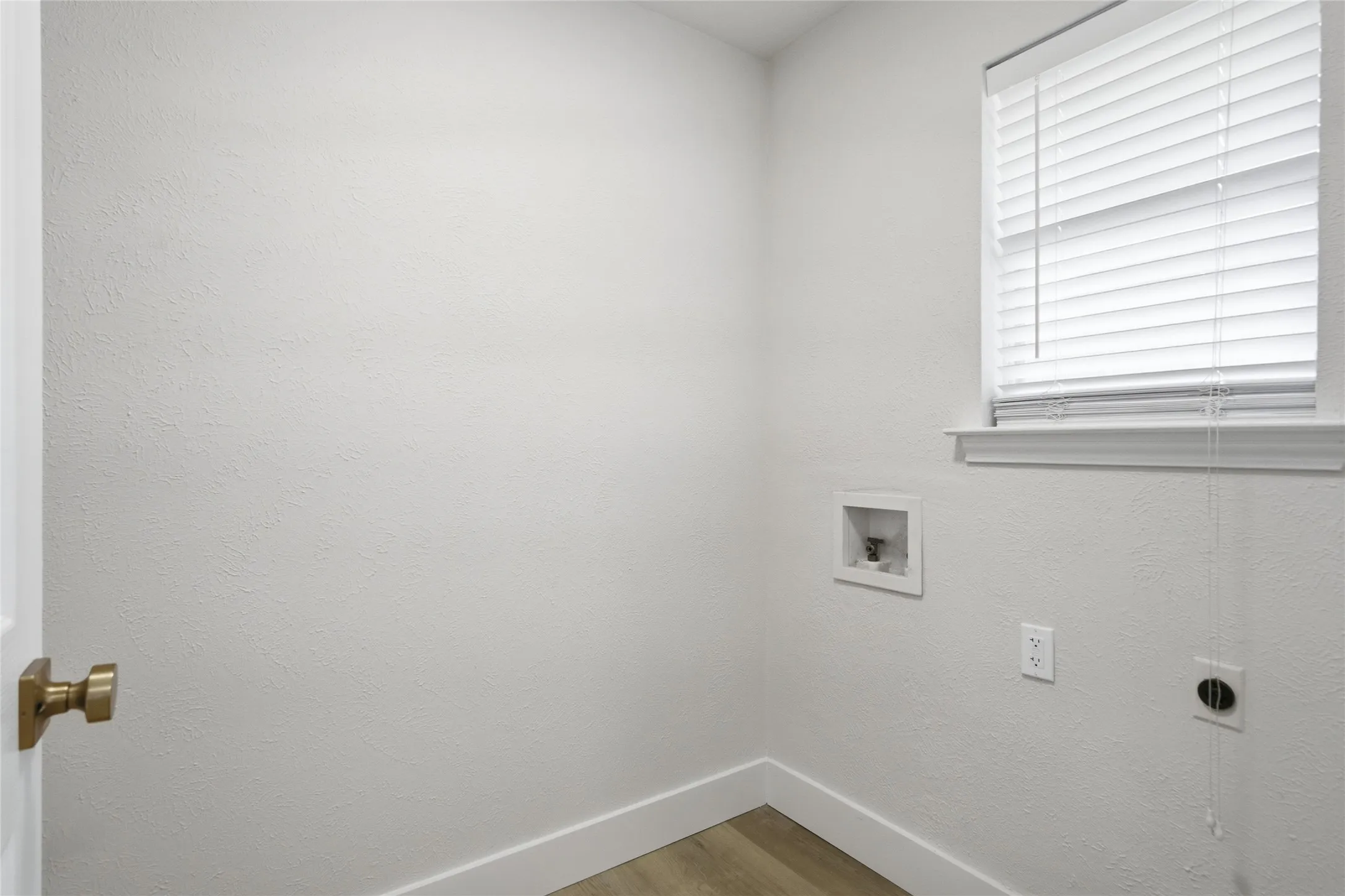 Single Family Residence For Sale in Collin County , 2017 Westridge Drive, Plano, Texas 75075, 4 Bedroom, 3 Bathroom, 2 Garage spaces, 2,289 Sqft, built in 1968, mls#21349553, Real Estate Agent in Plano, Homes For Sale in Collin county, Homes For Sale in Plano, Realtor in Plano Texas, Real Estate Brokerage Independent Realty Texas, Luminita Cordes Realtor
