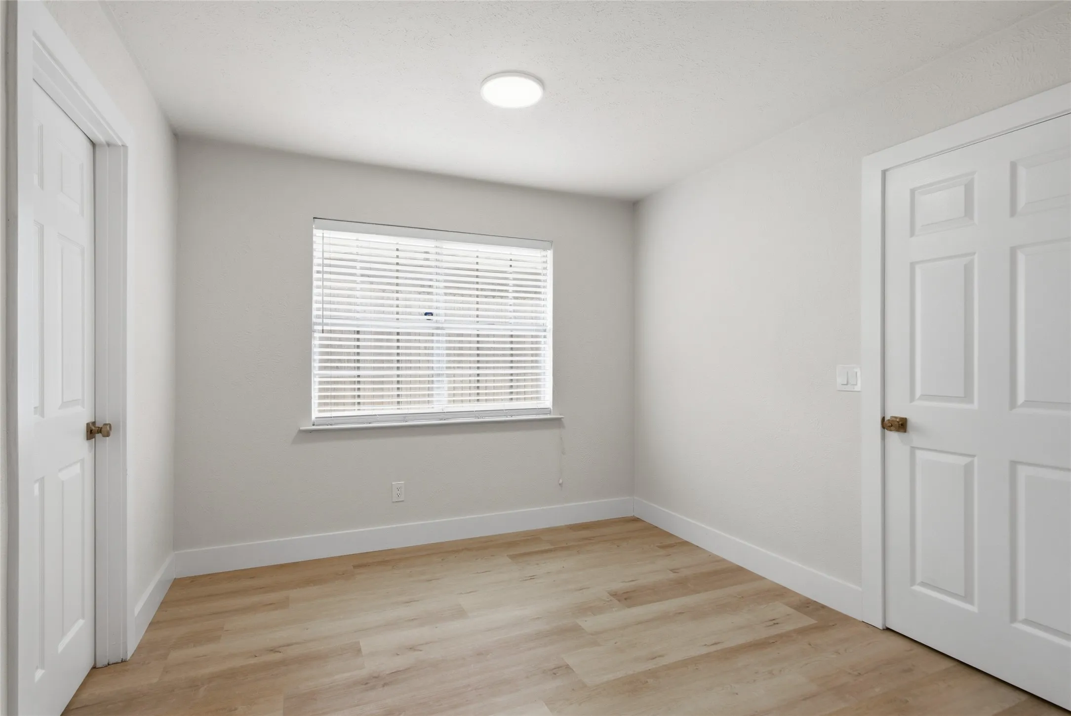Single Family Residence For Sale in Collin County , 2017 Westridge Drive, Plano, Texas 75075, 4 Bedroom, 3 Bathroom, 2 Garage spaces, 2,289 Sqft, built in 1968, mls#21349553, Real Estate Agent in Plano, Homes For Sale in Collin county, Homes For Sale in Plano, Realtor in Plano Texas, Real Estate Brokerage Independent Realty Texas, Luminita Cordes Realtor