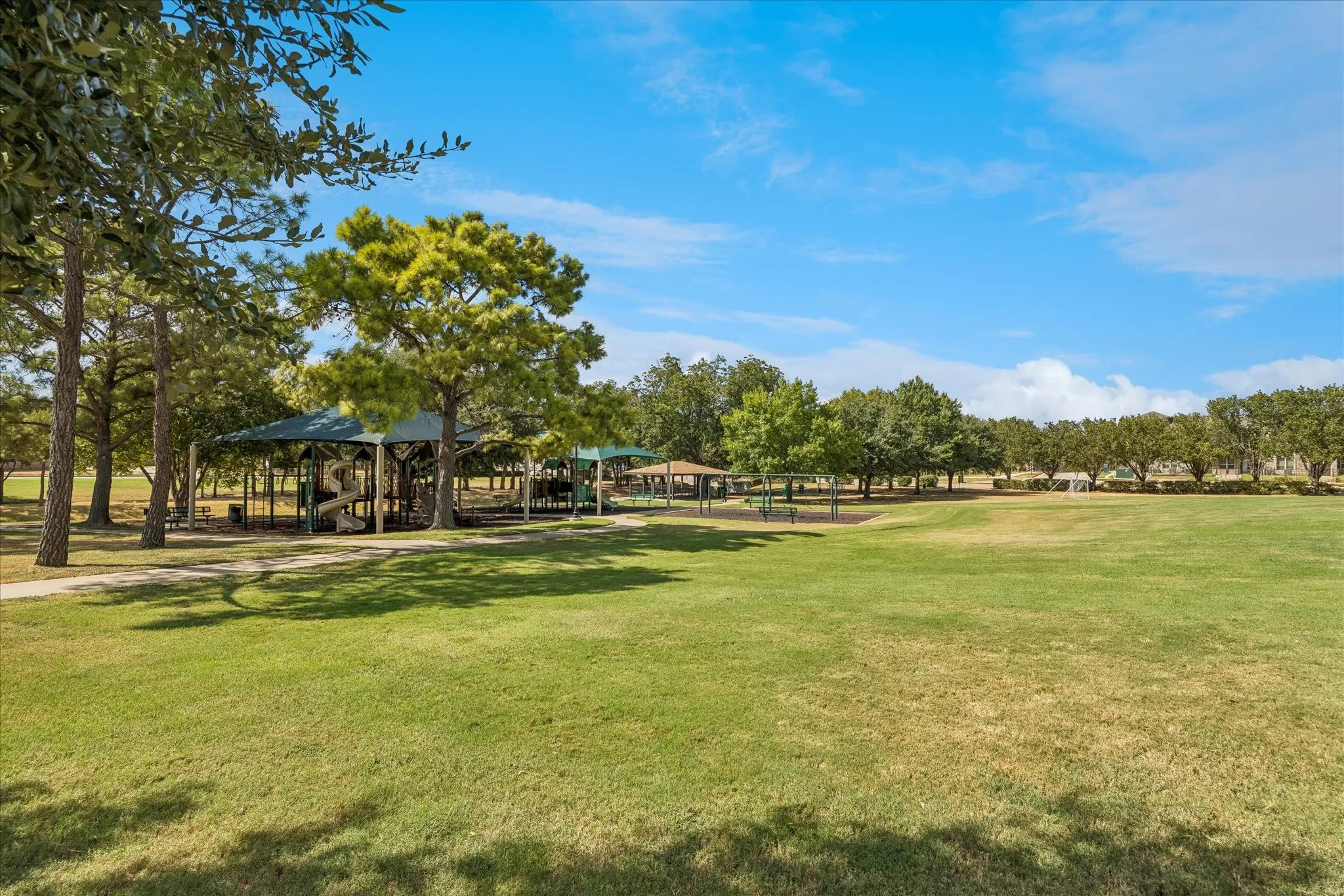 Single Family Residence For Rent in Denton County , 3110 Brett Road, Corinth, Texas 76210, 3 Bedroom, 2 Bathroom, 2 Garage spaces, 1,836 Sqft, built in 2001, mls#21349489, Real Estate Agent in Corinth, Homes For Rent in Denton county, Homes For Rent in Corinth, Realtor in Corinth Texas, Real Estate Brokerage Independent Realty Texas, Luminita Cordes Realtor
