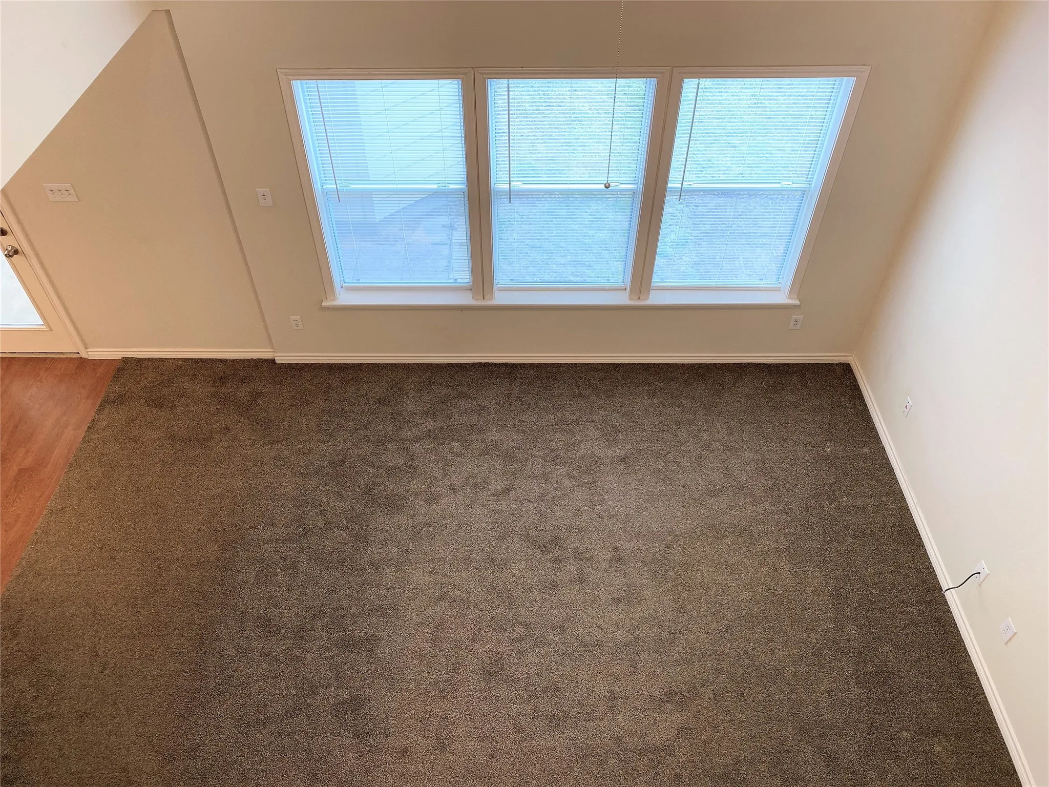 Single Family Residence For Rent in Denton County , 8814 Tucker Street, Cross Roads, Texas 76227, 3 Bedroom, 3 Bathroom, 2 Garage spaces, 1,804 Sqft, built in 2005, mls#21349506, Real Estate Agent in Cross Roads, Homes For Rent in Denton county, Homes For Rent in Cross Roads, Realtor in Cross Roads Texas, Real Estate Brokerage Independent Realty Texas, Luminita Cordes Realtor