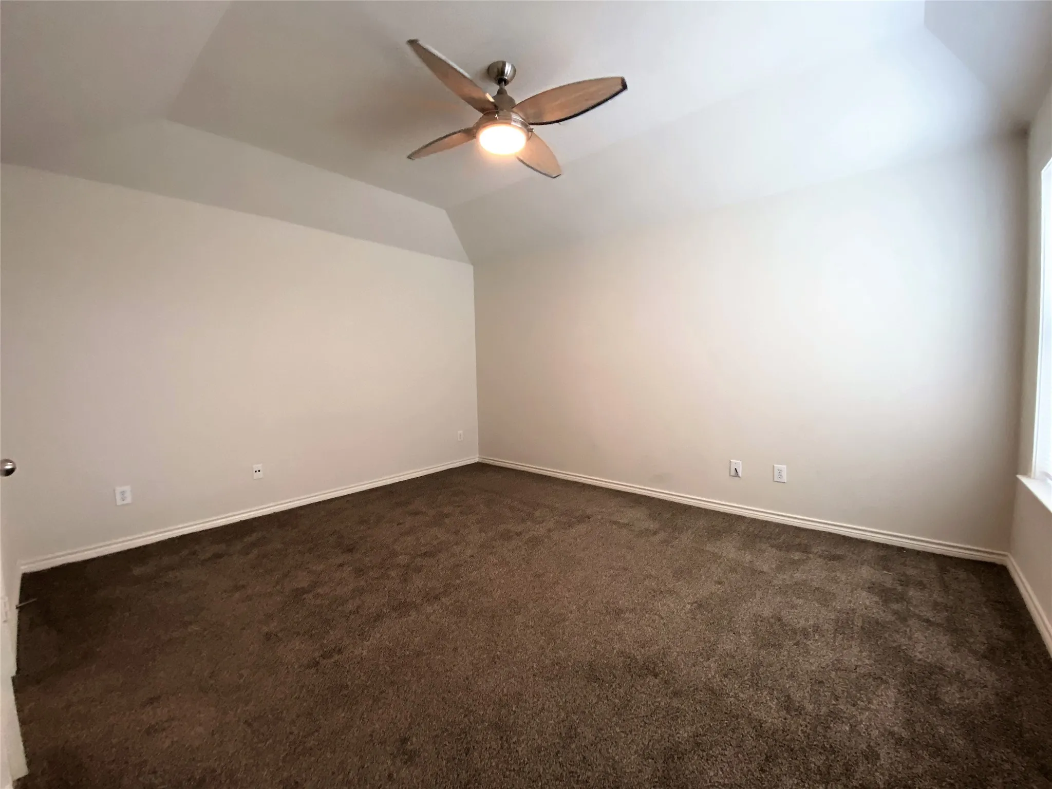 Single Family Residence For Rent in Denton County , 8814 Tucker Street, Cross Roads, Texas 76227, 3 Bedroom, 3 Bathroom, 2 Garage spaces, 1,804 Sqft, built in 2005, mls#21349506, Real Estate Agent in Cross Roads, Homes For Rent in Denton county, Homes For Rent in Cross Roads, Realtor in Cross Roads Texas, Real Estate Brokerage Independent Realty Texas, Luminita Cordes Realtor