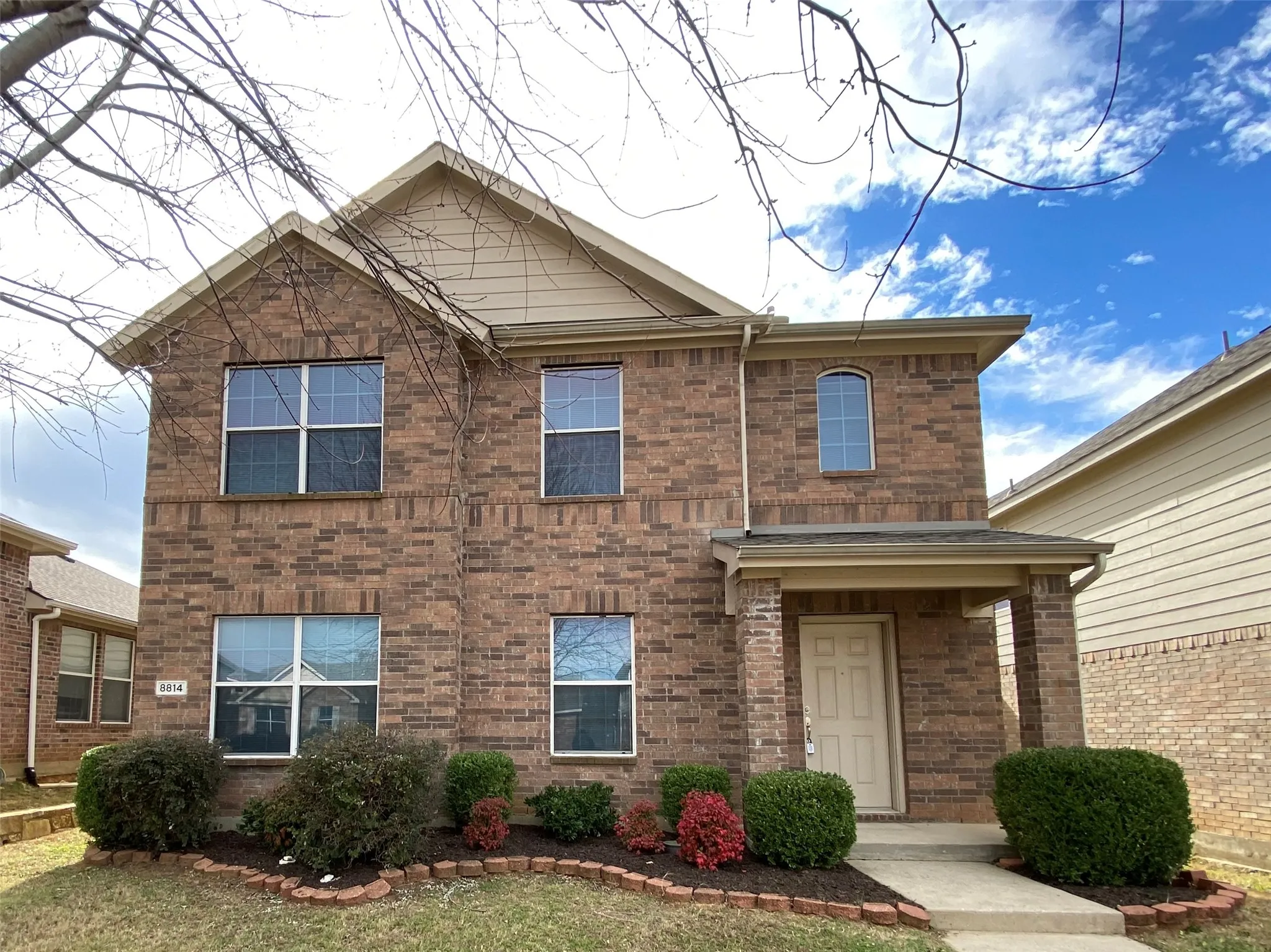 Single Family Residence For Rent in Denton County , 8814 Tucker Street, Cross Roads, Texas 76227, 3 Bedroom, 3 Bathroom, 2 Garage spaces, 1,804 Sqft, built in 2005, mls#21349506, Real Estate Agent in Cross Roads, Homes For Rent in Denton county, Homes For Rent in Cross Roads, Realtor in Cross Roads Texas, Real Estate Brokerage Independent Realty Texas, Luminita Cordes Realtor