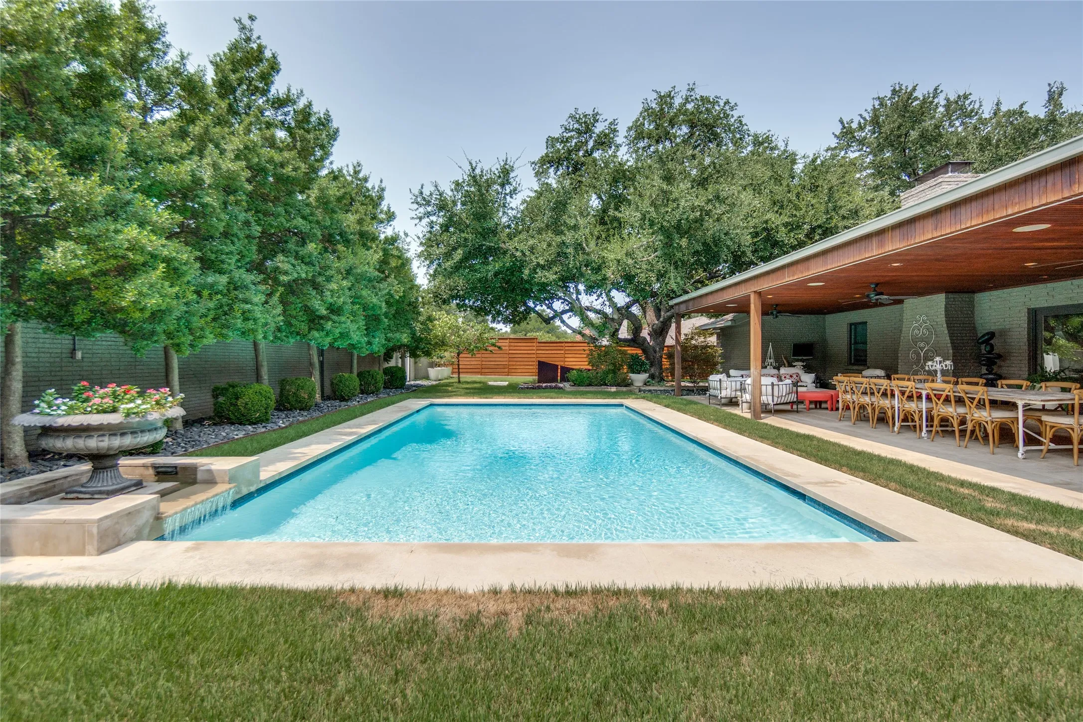 Single Family Residence For Sale in Dallas County , 5164 Del Roy Drive, Dallas, Texas 75229, 4 Bedroom, 4 Bathroom, 3 Garage spaces, 3,412 Sqft, built in 1960, mls#21349301, Real Estate Agent in Dallas, Homes For Sale in Dallas county, Homes For Sale in Dallas, Realtor in Dallas Texas, Real Estate Brokerage Independent Realty Texas, Luminita Cordes Realtor