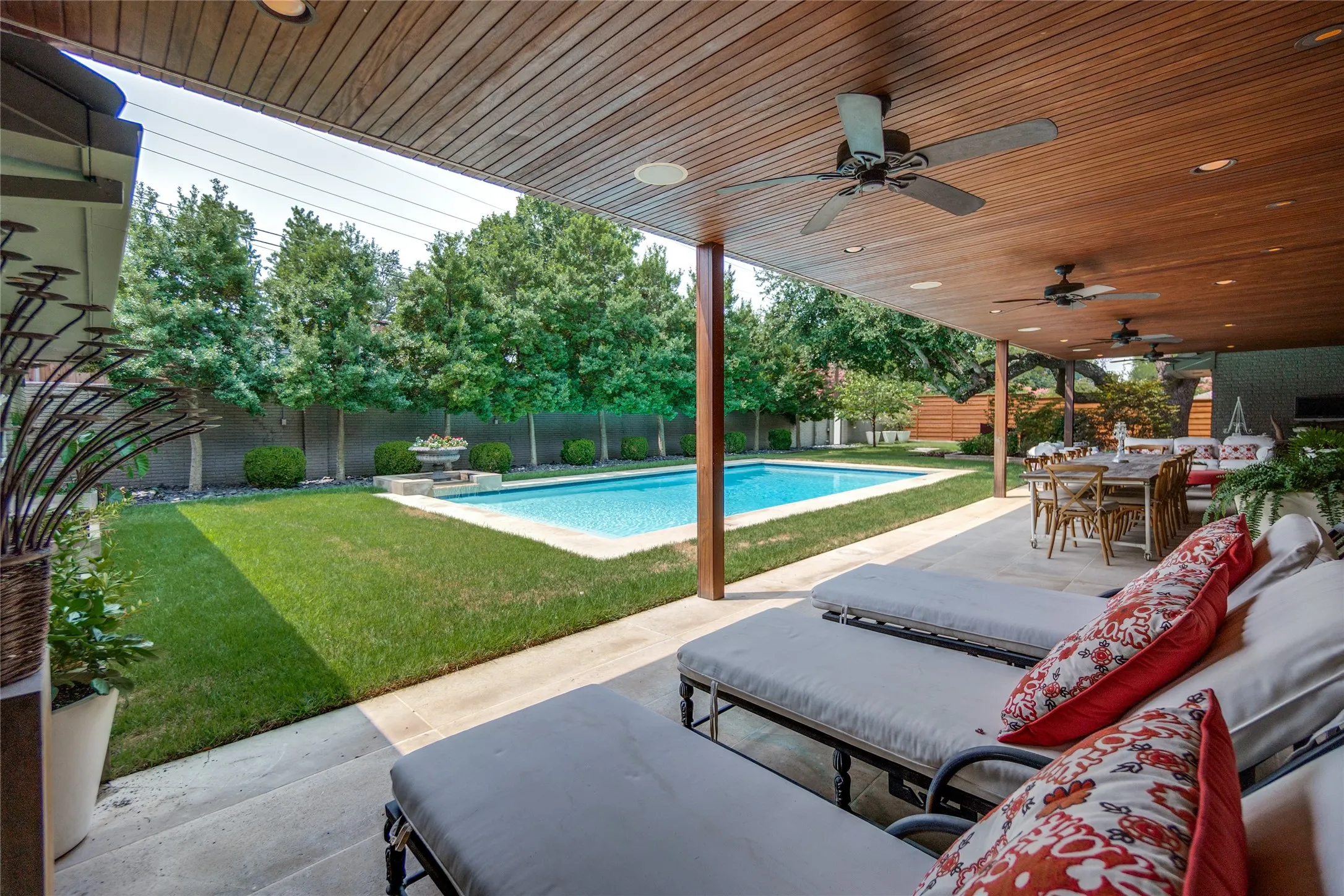 Single Family Residence For Sale in Dallas County , 5164 Del Roy Drive, Dallas, Texas 75229, 4 Bedroom, 4 Bathroom, 3 Garage spaces, 3,412 Sqft, built in 1960, mls#21349301, Real Estate Agent in Dallas, Homes For Sale in Dallas county, Homes For Sale in Dallas, Realtor in Dallas Texas, Real Estate Brokerage Independent Realty Texas, Luminita Cordes Realtor