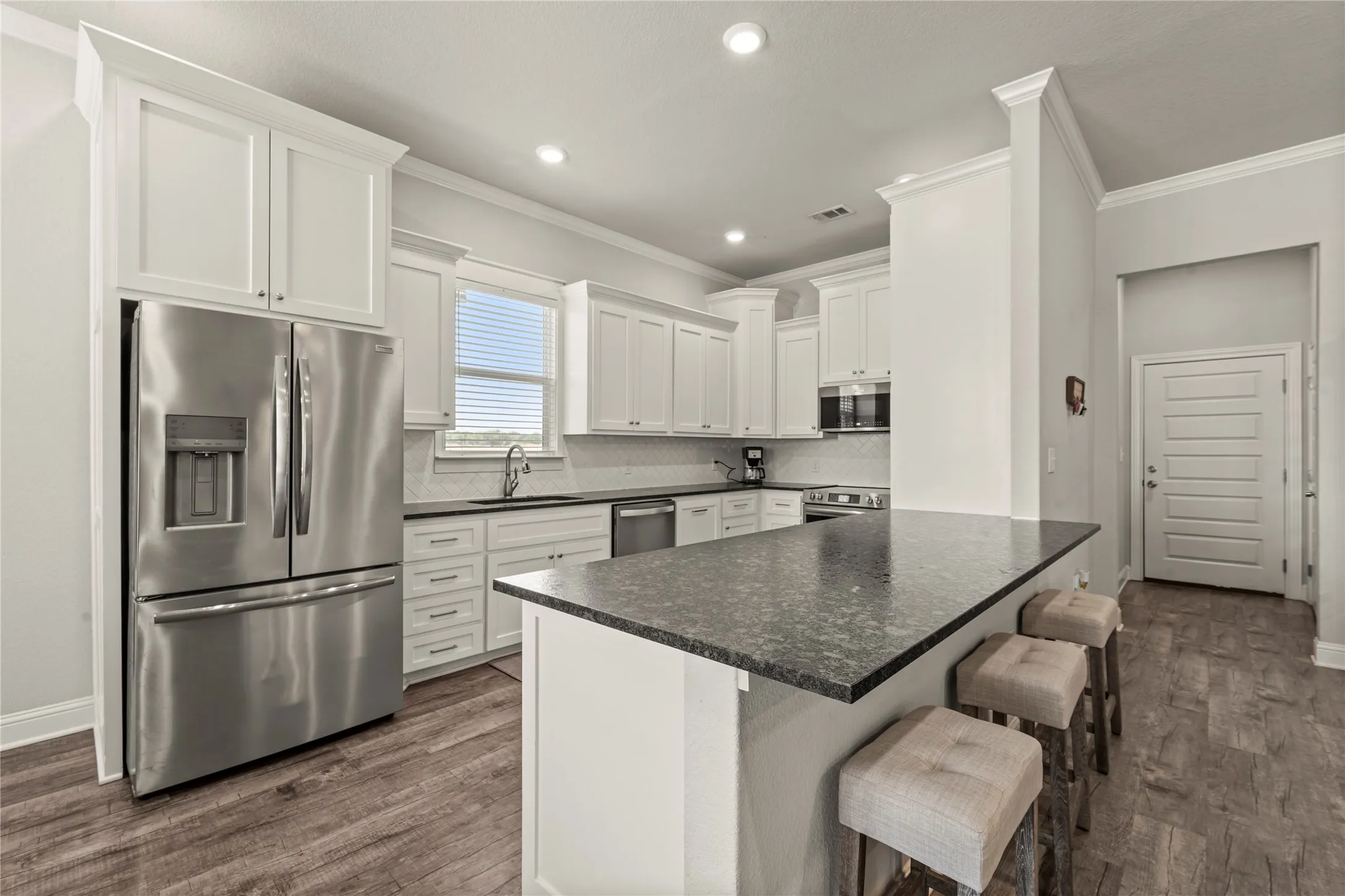 Single Family Residence For Sale in Mc Lennan County , 225 Swan Lake, Waco, Texas 76708, 3 Bedroom, 2 Bathroom, 2 Garage spaces, 1,775 Sqft, built in 2019, mls#21351231, Real Estate Agent in Waco, Homes For Sale in Mc Lennan county, Homes For Sale in Waco, Realtor in Waco Texas, Real Estate Brokerage Independent Realty Texas, Luminita Cordes Realtor