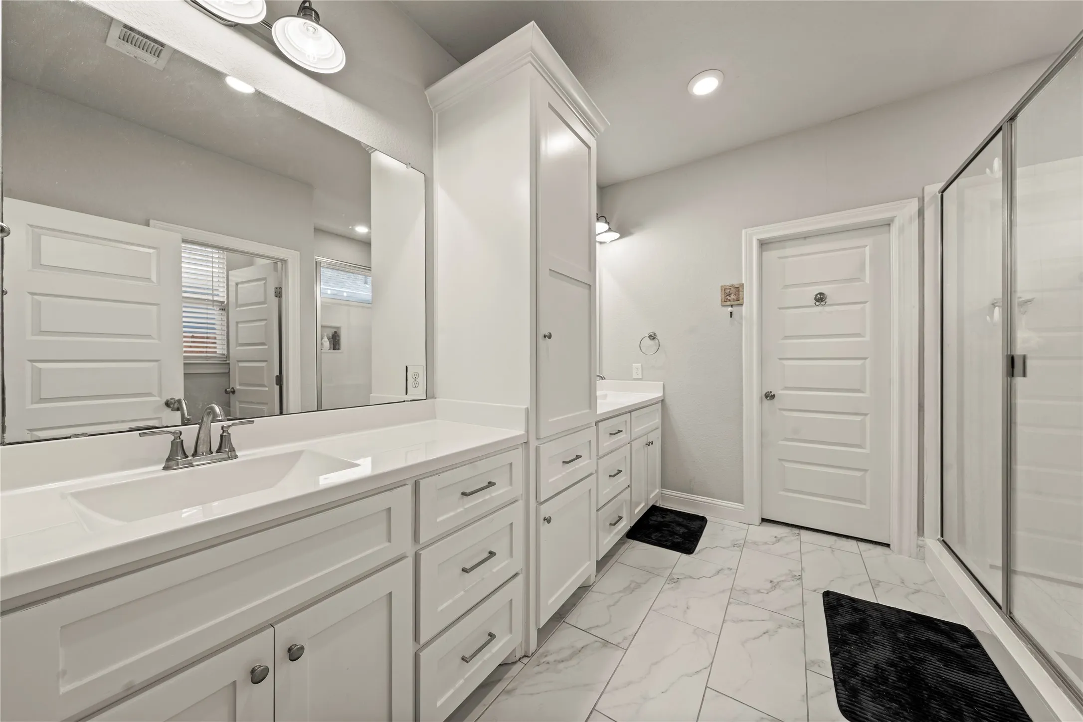 Single Family Residence For Sale in Mc Lennan County , 225 Swan Lake, Waco, Texas 76708, 3 Bedroom, 2 Bathroom, 2 Garage spaces, 1,775 Sqft, built in 2019, mls#21351231, Real Estate Agent in Waco, Homes For Sale in Mc Lennan county, Homes For Sale in Waco, Realtor in Waco Texas, Real Estate Brokerage Independent Realty Texas, Luminita Cordes Realtor