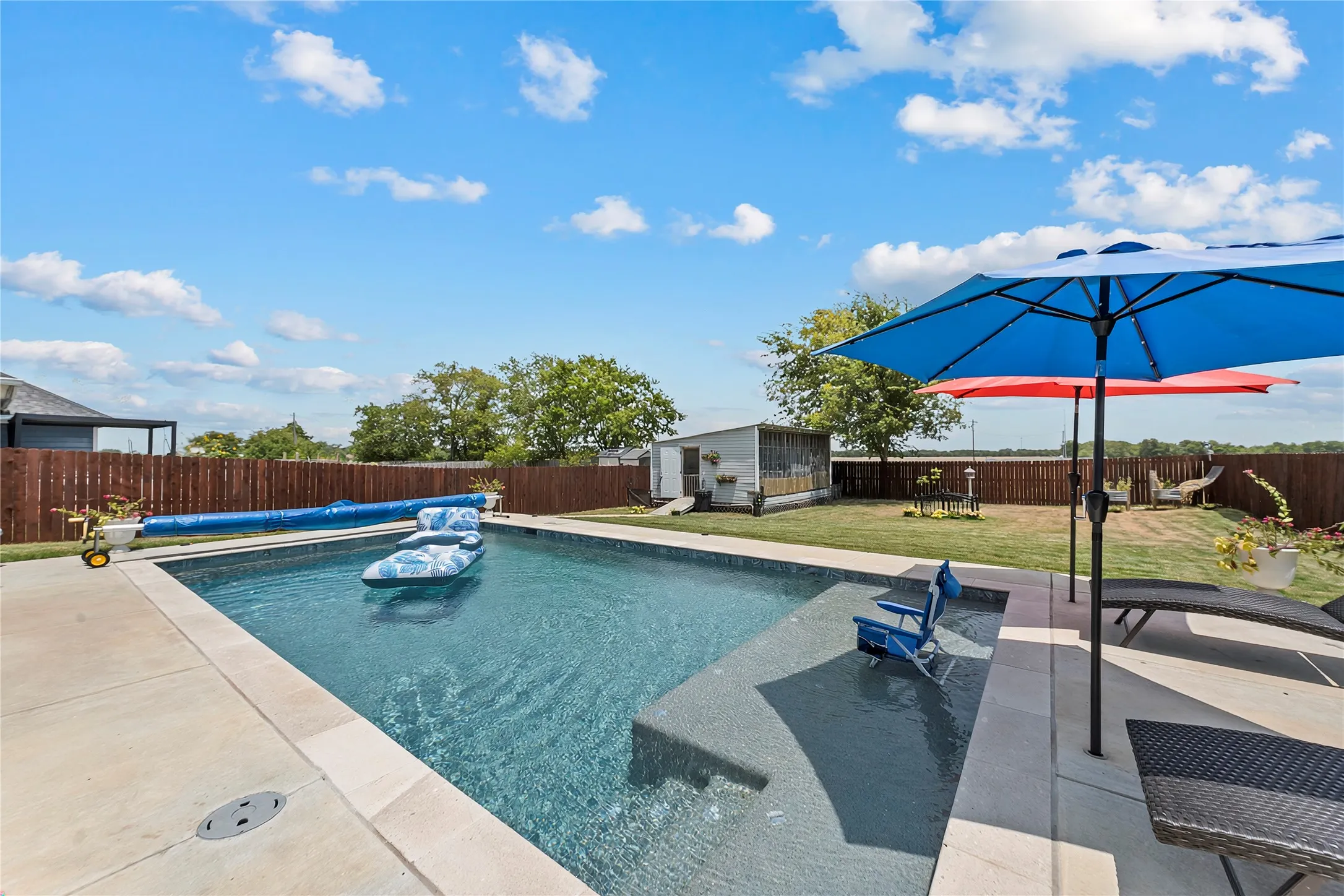 Single Family Residence For Sale in Mc Lennan County , 225 Swan Lake, Waco, Texas 76708, 3 Bedroom, 2 Bathroom, 2 Garage spaces, 1,775 Sqft, built in 2019, mls#21351231, Real Estate Agent in Waco, Homes For Sale in Mc Lennan county, Homes For Sale in Waco, Realtor in Waco Texas, Real Estate Brokerage Independent Realty Texas, Luminita Cordes Realtor