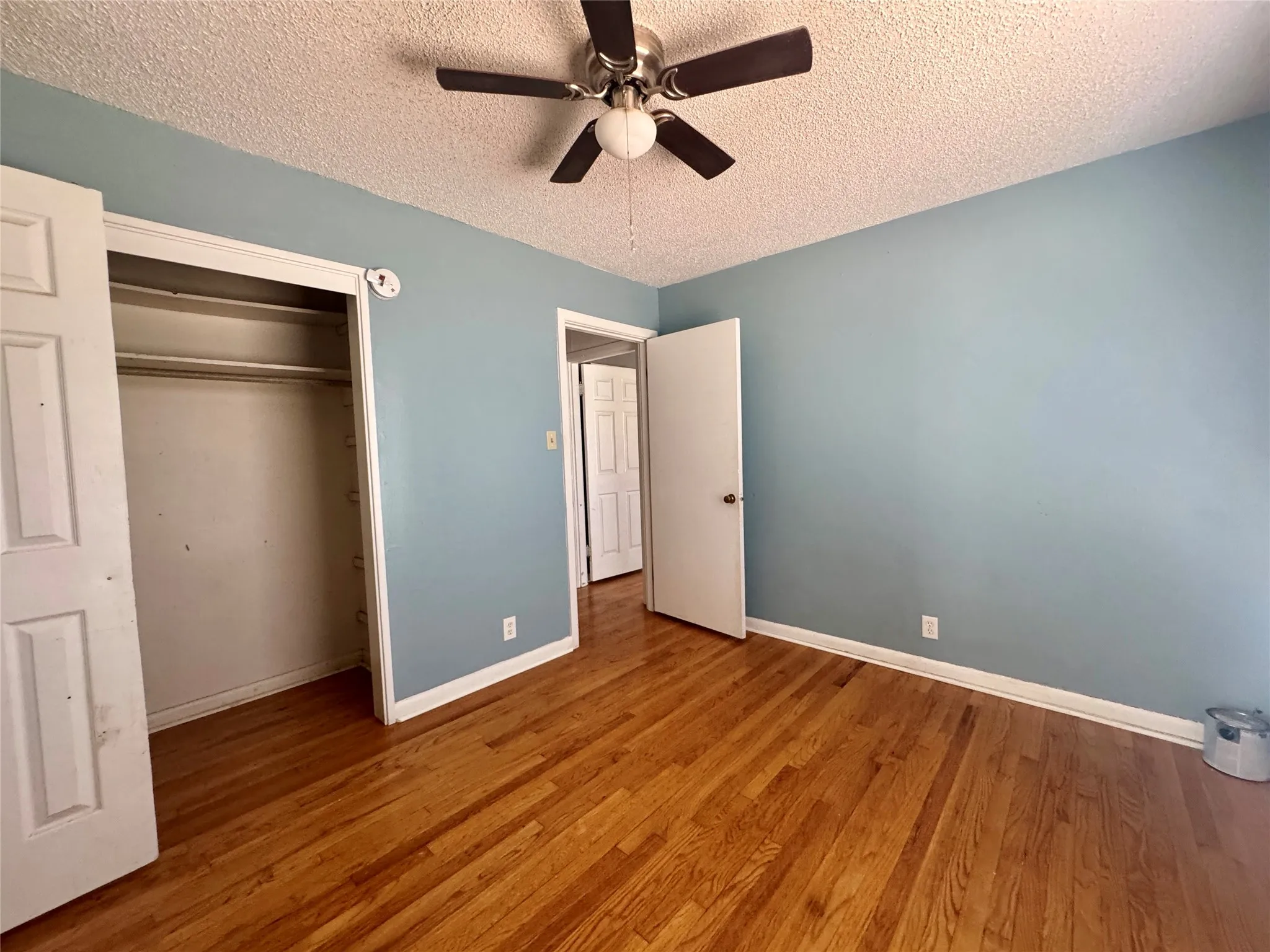 Single Family Residence For Sale in Taylor County , 733 S La Salle Drive, Abilene, Texas 79605, 3 Bedroom, 2 Bathroom, 1 Garage spaces, 1,733 Sqft, built in 1954, mls#21351631, Real Estate Agent in Abilene, Homes For Sale in Taylor county, Homes For Sale in Abilene, Realtor in Abilene Texas, Real Estate Brokerage Independent Realty Texas, Luminita Cordes Realtor