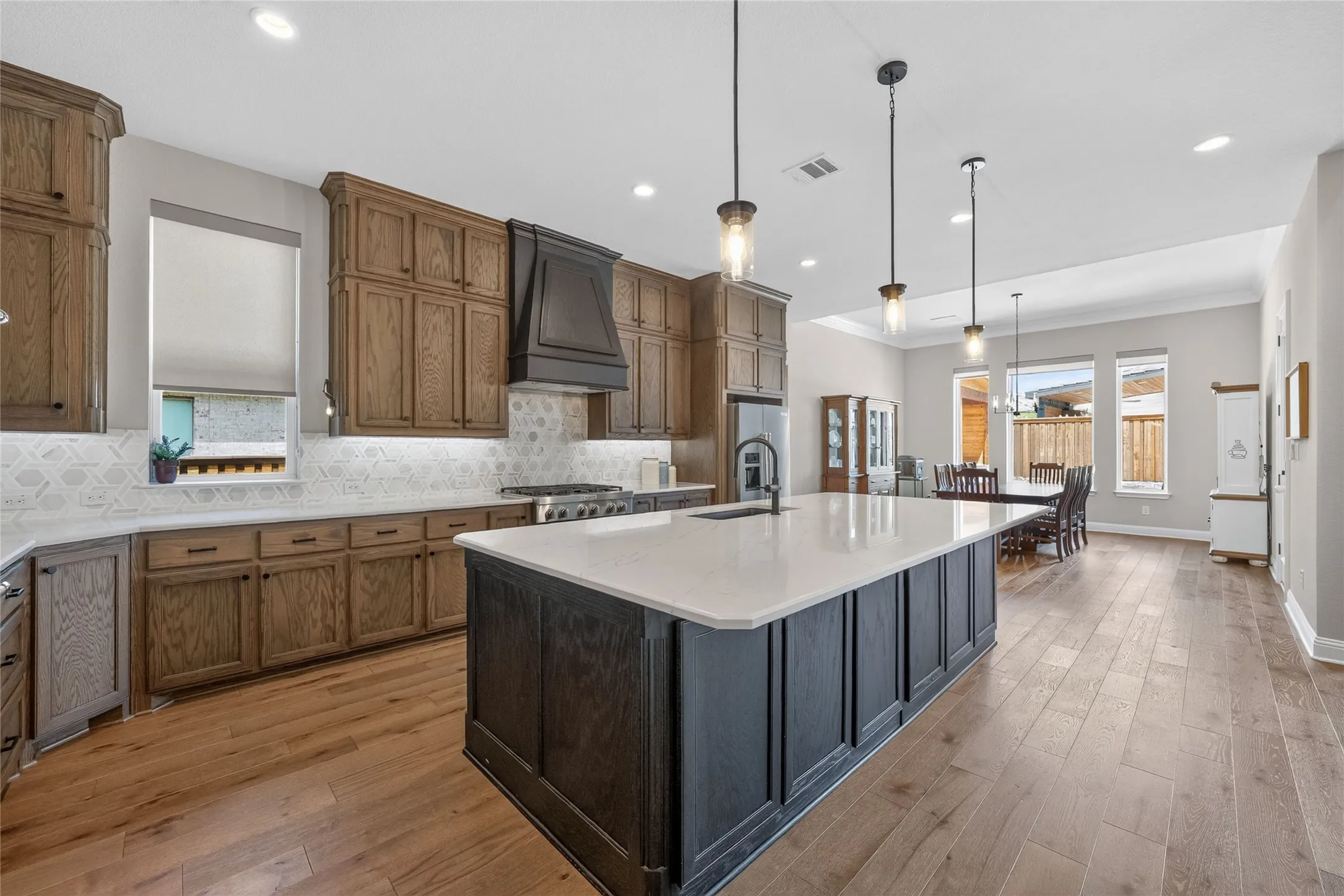 Single Family Residence For Sale in Collin County , 2180 Shady Hill Drive, Prosper, Texas 75078, 6 Bedroom, 7 Bathroom, 3 Garage spaces, 4,551 Sqft, built in 2023, mls#21348674, Real Estate Agent in Prosper, Homes For Sale in Collin county, Homes For Sale in Prosper, Realtor in Prosper Texas, Real Estate Brokerage Independent Realty Texas, Luminita Cordes Realtor