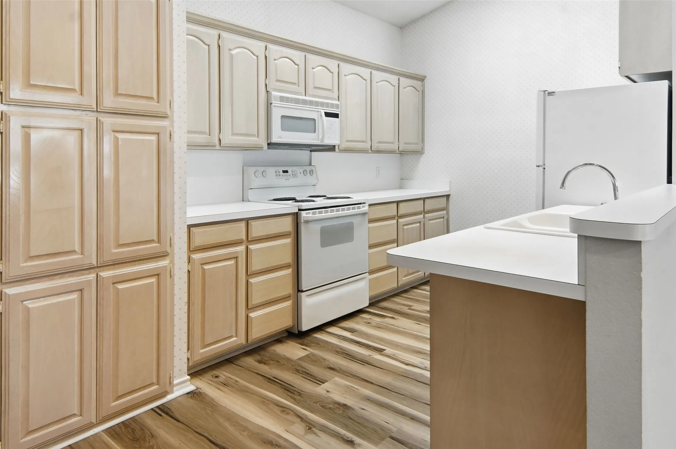 galley stye kitchen