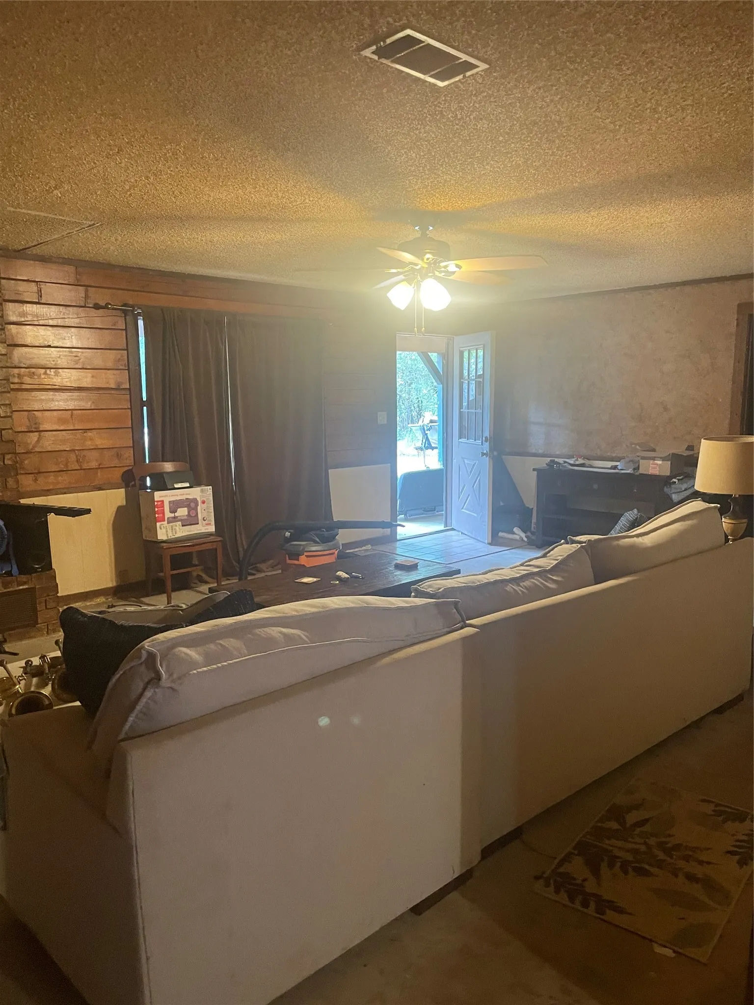 Single Family Residence For Sale in Hill County , 125 Misty Lane, Whitney, Texas 76692, 3 Bedroom, 2 Bathroom, Garage spaces, 1,812 Sqft, built in 0, mls#21351651, Real Estate Agent in Whitney, Homes For Sale in Hill county, Homes For Sale in Whitney, Realtor in Whitney Texas, Real Estate Brokerage Independent Realty Texas, Luminita Cordes Realtor