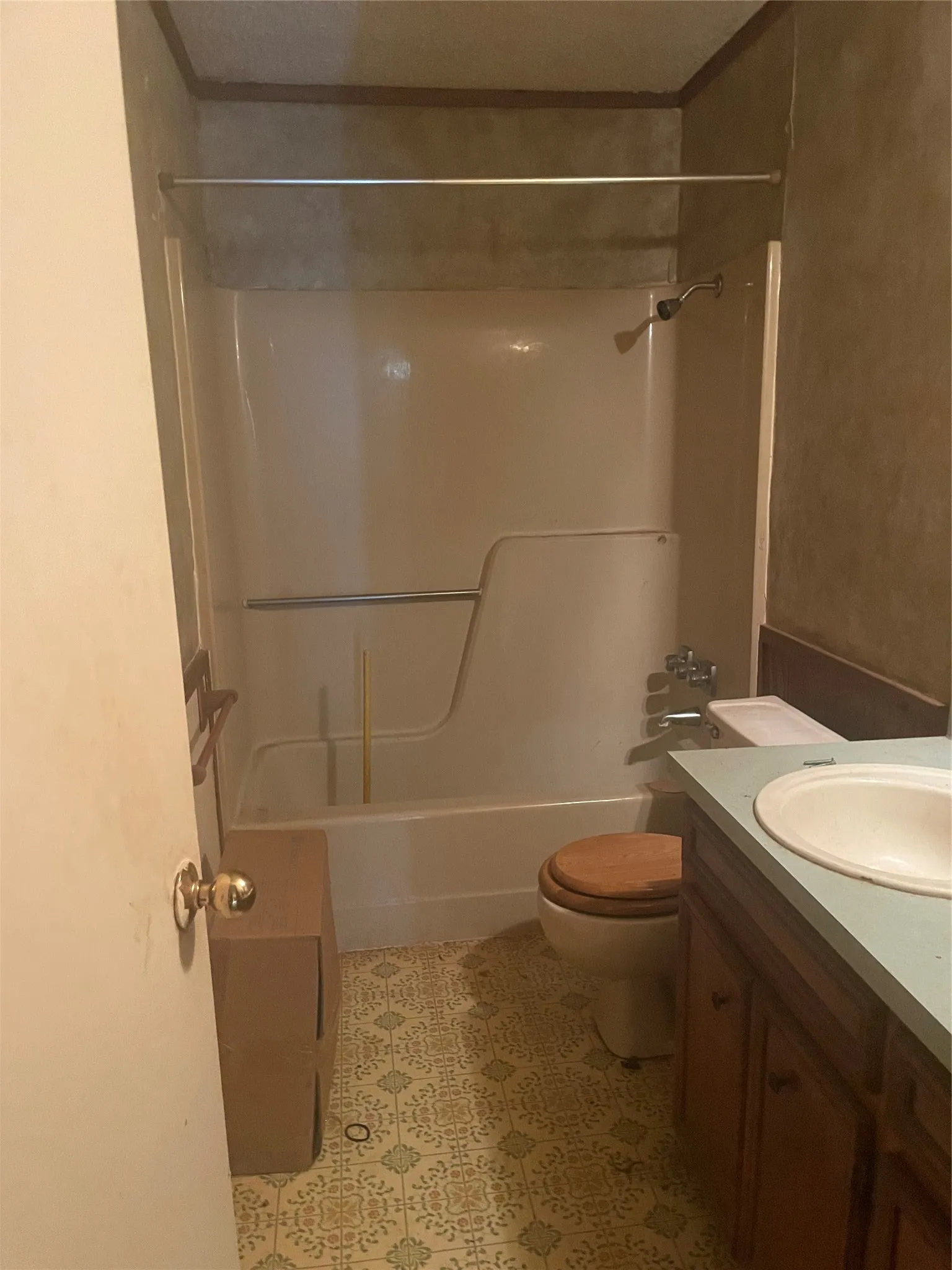 hall bath