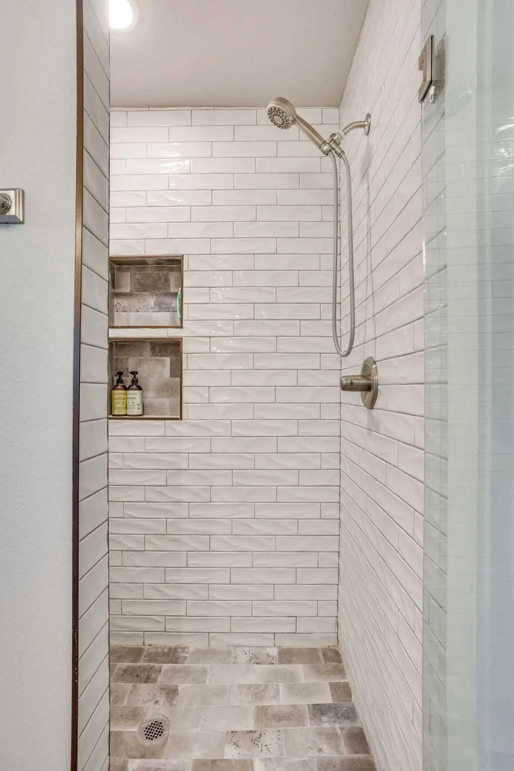Primary shower
