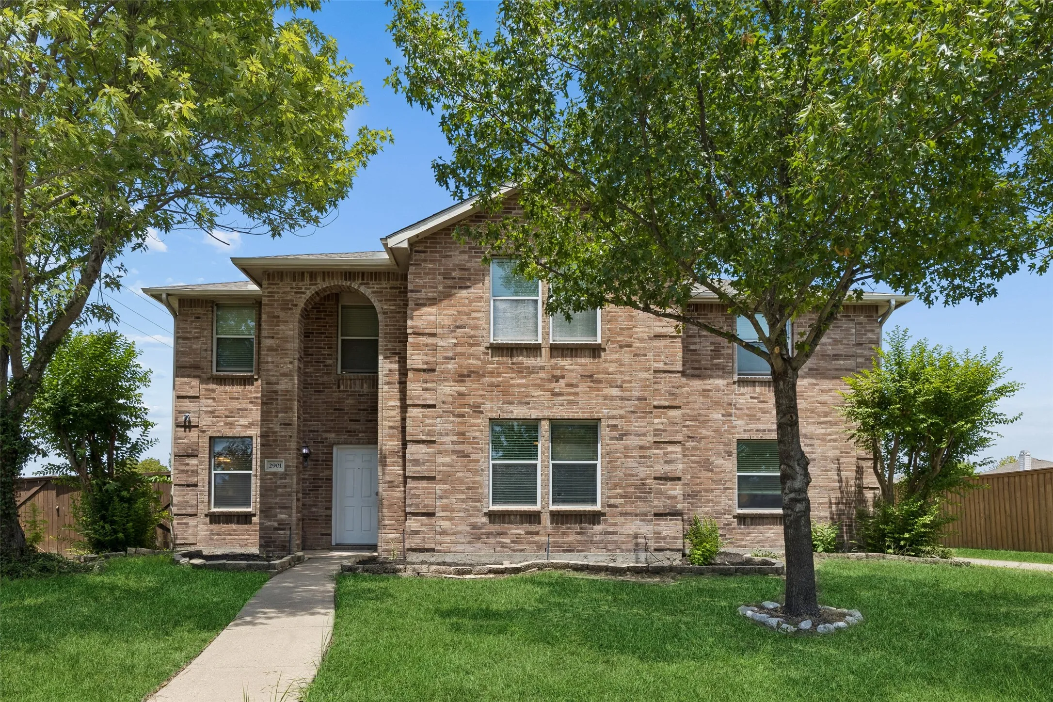 Single Family Residence For Sale in Collin County , 2901 Montague Trail, Wylie, Texas 75098, 4 Bedrooms, 3 Bathrooms, 2 Garage spaces, 3,374 Sqft, built in 2003, Price $499,800, mls#21345694, Real Estate Agent in Wylie, Homes For Sale in Collin county, Homes For Sale in Wylie, Realtor in Wylie Texas, Real Estate Brokerage Independent Realty Texas, Luminita Cordes Realtor