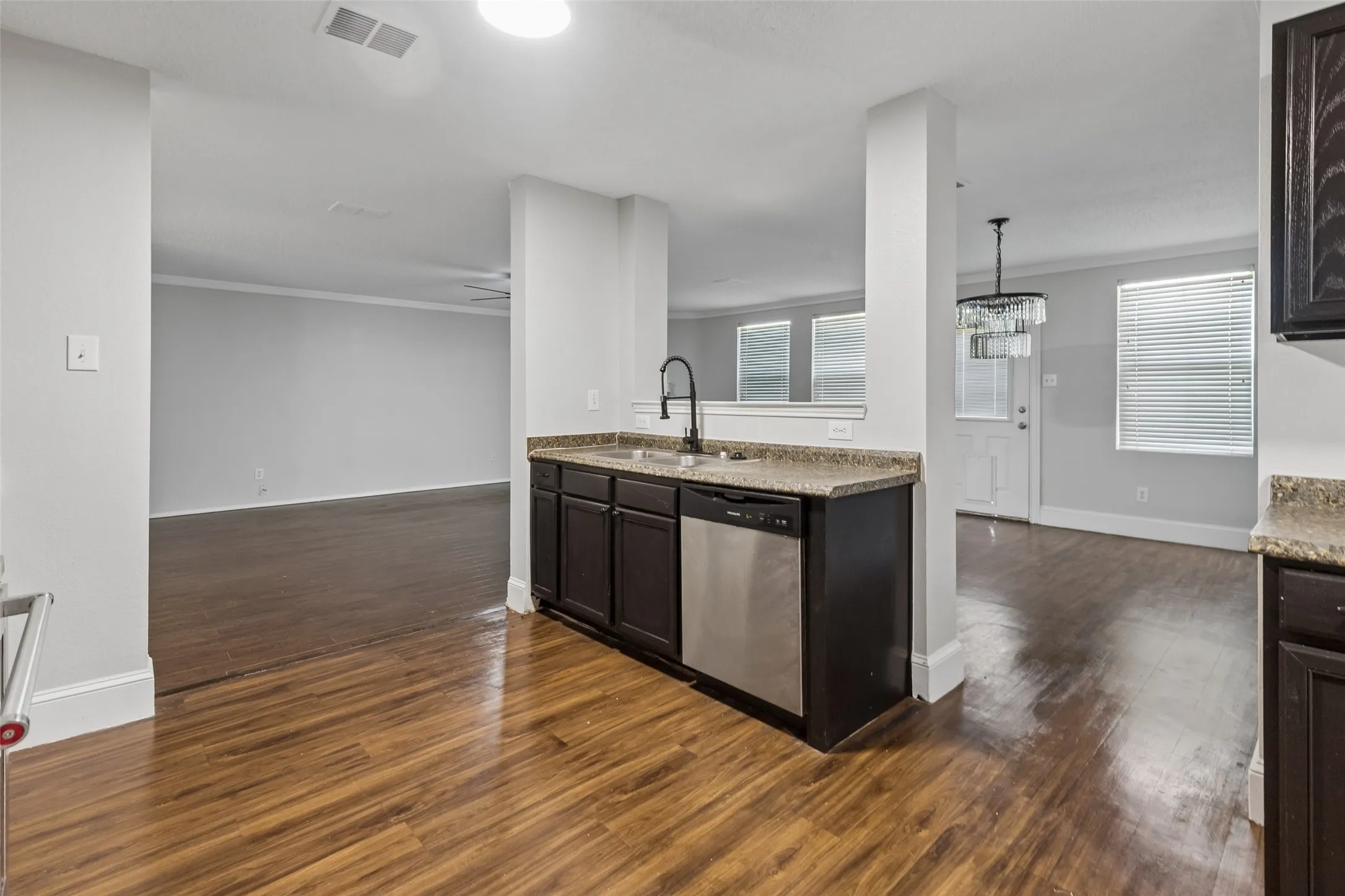 Single Family Residence For Sale in Collin County , 2901 Montague Trail, Wylie, Texas 75098, 4 Bedrooms, 3 Bathrooms, 2 Garage spaces, 3,374 Sqft, built in 2003, Price $499,800, mls#21345694, Real Estate Agent in Wylie, Homes For Sale in Collin county, Homes For Sale in Wylie, Realtor in Wylie Texas, Real Estate Brokerage Independent Realty Texas, Luminita Cordes Realtor