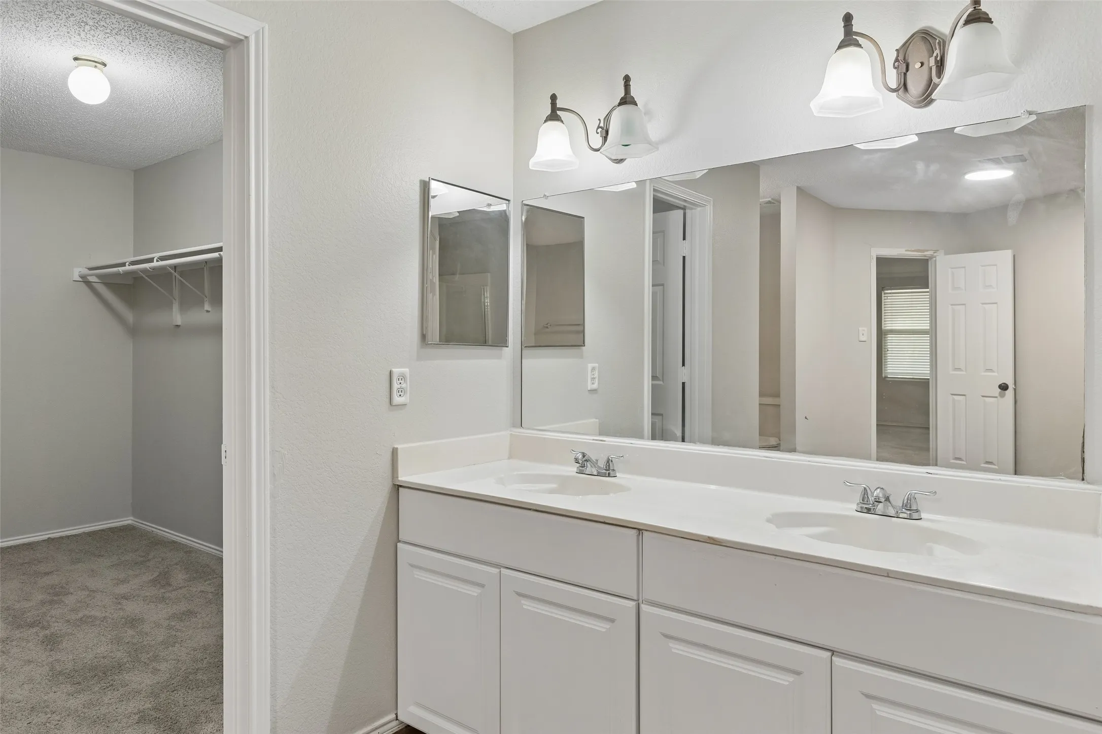 Single Family Residence For Sale in Collin County , 2901 Montague Trail, Wylie, Texas 75098, 4 Bedrooms, 3 Bathrooms, 2 Garage spaces, 3,374 Sqft, built in 2003, Price $499,800, mls#21345694, Real Estate Agent in Wylie, Homes For Sale in Collin county, Homes For Sale in Wylie, Realtor in Wylie Texas, Real Estate Brokerage Independent Realty Texas, Luminita Cordes Realtor