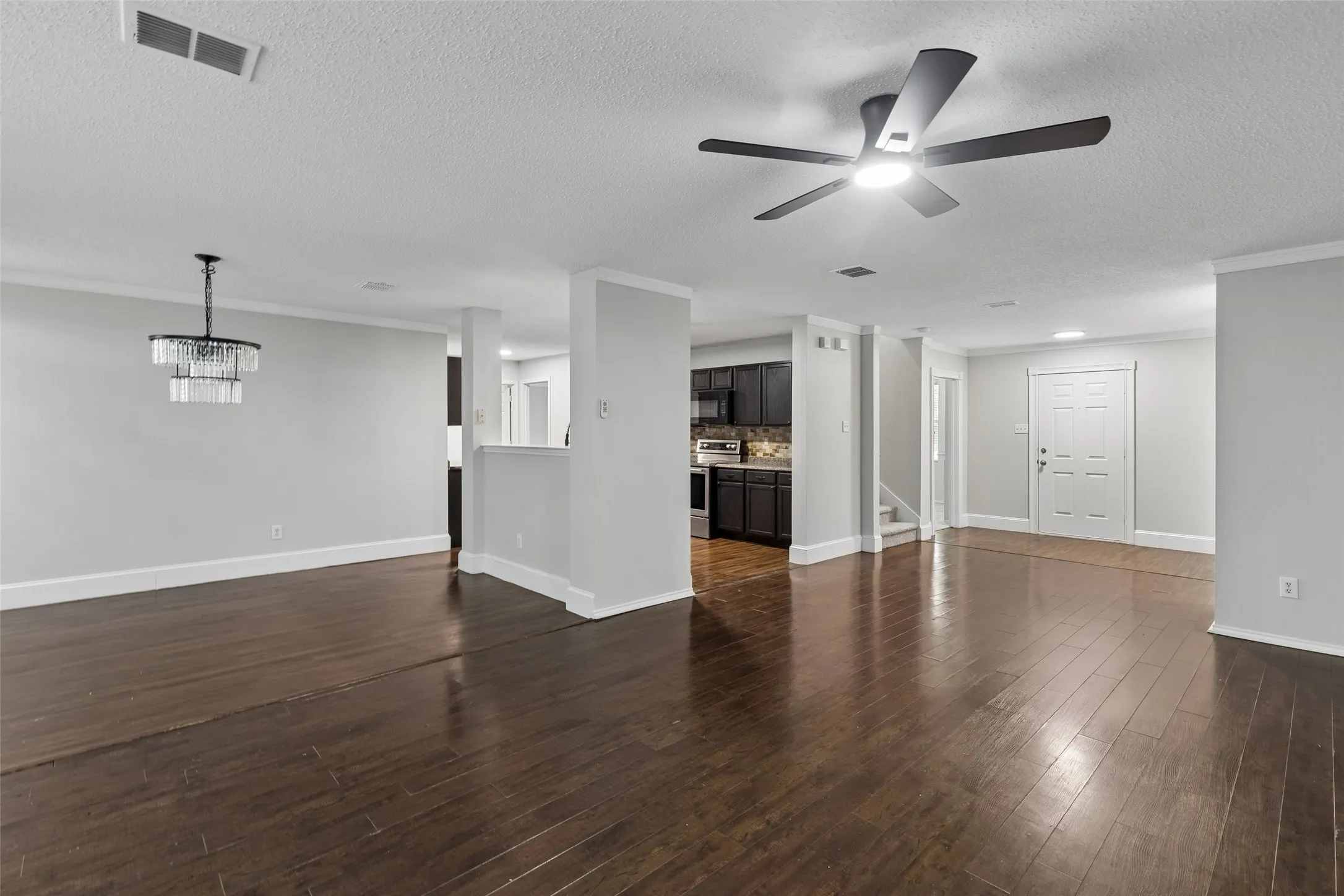 Single Family Residence For Sale in Collin County , 2901 Montague Trail, Wylie, Texas 75098, 4 Bedrooms, 3 Bathrooms, 2 Garage spaces, 3,374 Sqft, built in 2003, Price $499,800, mls#21345694, Real Estate Agent in Wylie, Homes For Sale in Collin county, Homes For Sale in Wylie, Realtor in Wylie Texas, Real Estate Brokerage Independent Realty Texas, Luminita Cordes Realtor