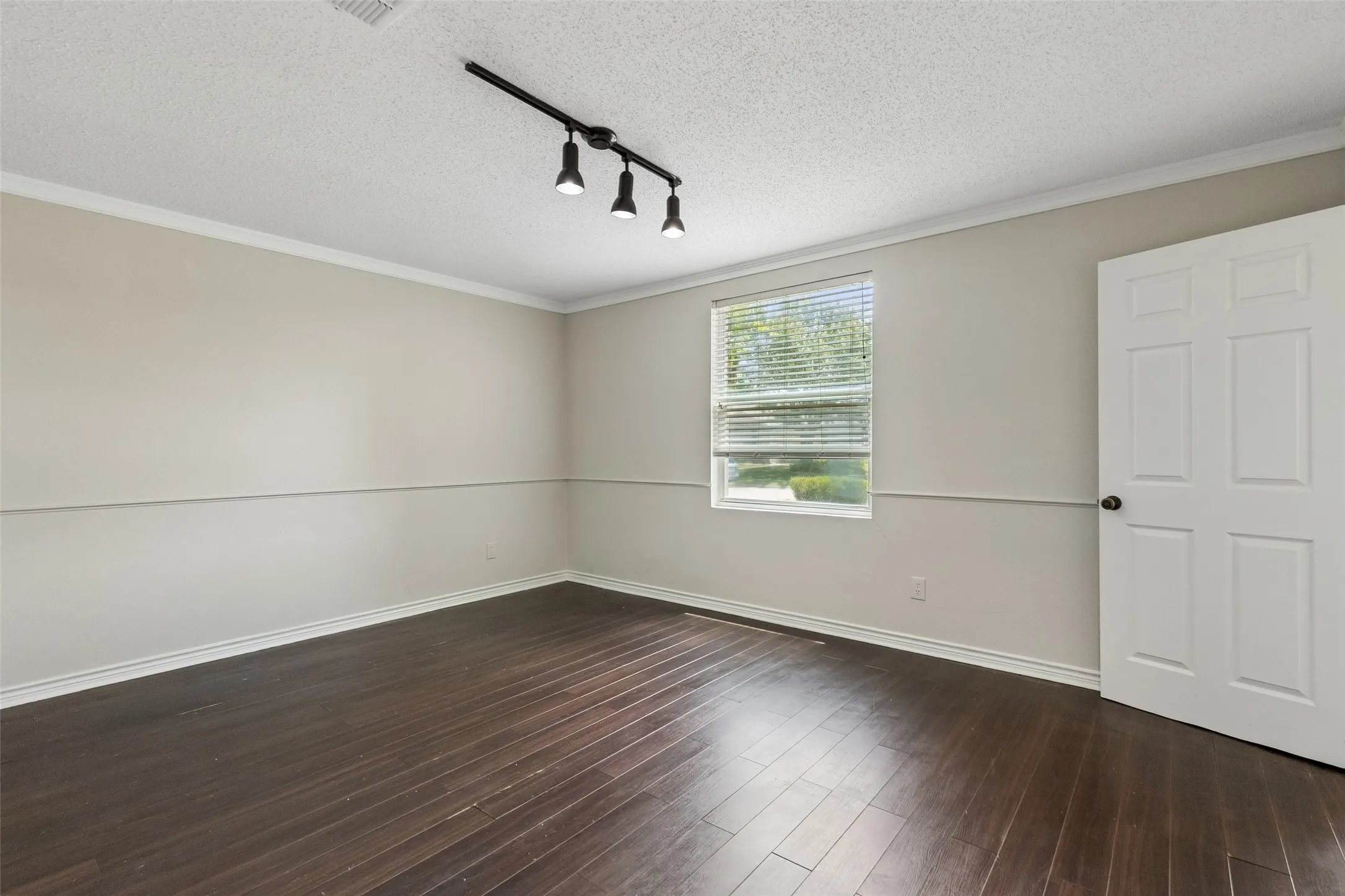 Single Family Residence For Sale in Collin County , 2901 Montague Trail, Wylie, Texas 75098, 4 Bedrooms, 3 Bathrooms, 2 Garage spaces, 3,374 Sqft, built in 2003, Price $499,800, mls#21345694, Real Estate Agent in Wylie, Homes For Sale in Collin county, Homes For Sale in Wylie, Realtor in Wylie Texas, Real Estate Brokerage Independent Realty Texas, Luminita Cordes Realtor