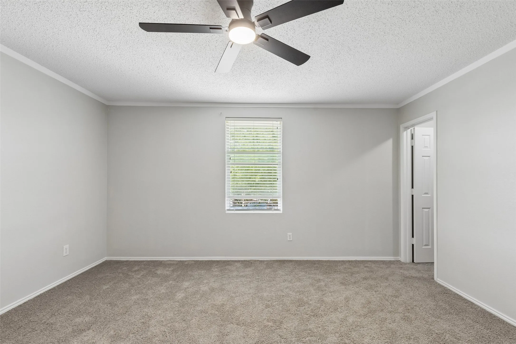 Single Family Residence For Sale in Collin County , 2901 Montague Trail, Wylie, Texas 75098, 4 Bedrooms, 3 Bathrooms, 2 Garage spaces, 3,374 Sqft, built in 2003, Price $499,800, mls#21345694, Real Estate Agent in Wylie, Homes For Sale in Collin county, Homes For Sale in Wylie, Realtor in Wylie Texas, Real Estate Brokerage Independent Realty Texas, Luminita Cordes Realtor