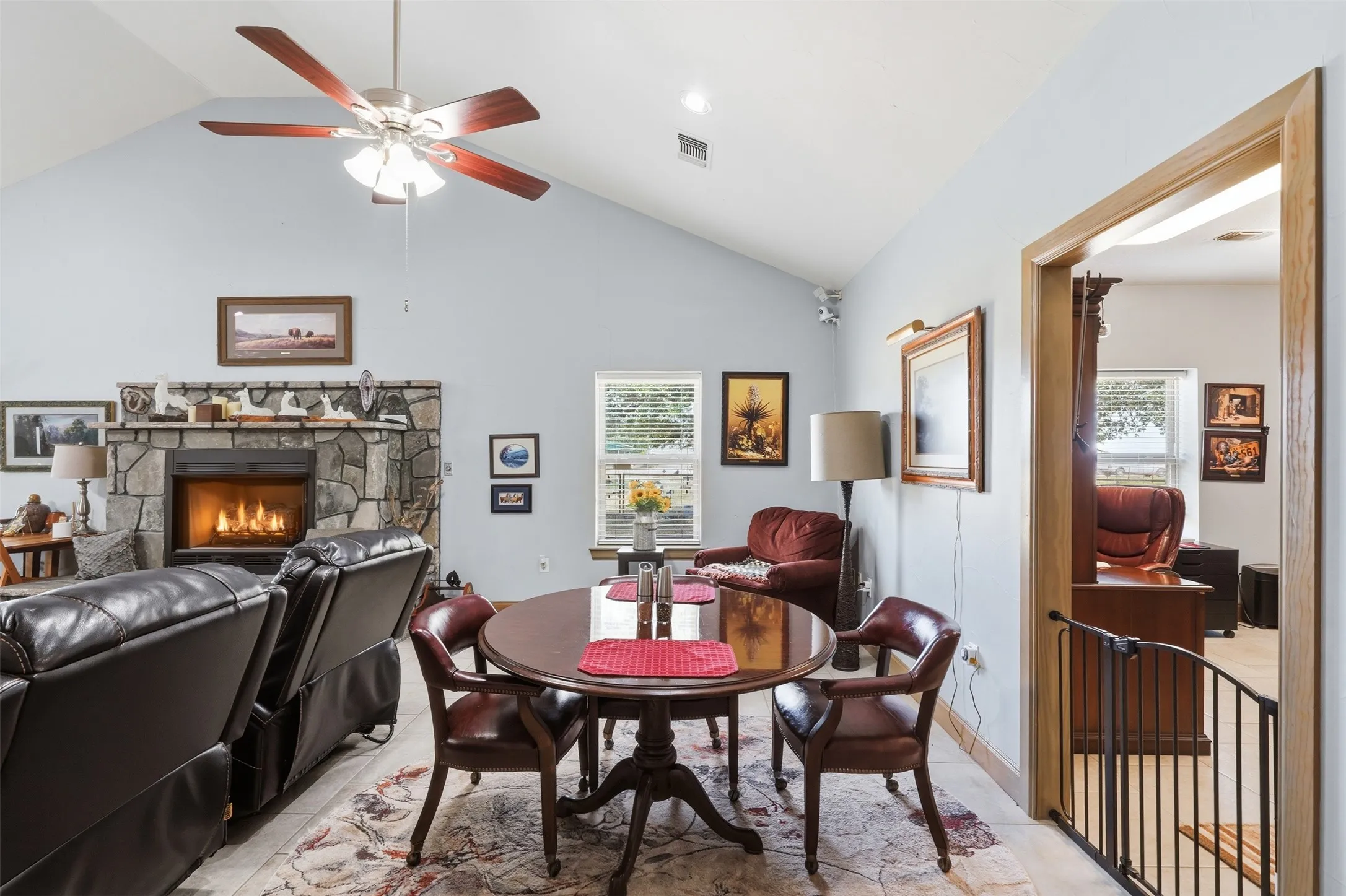 Dining area in addition to breakfast seating in the open kitchen