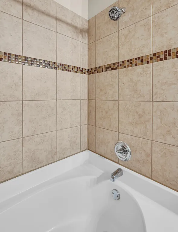 Single Family Residence For Sale in Mc Lennan County , 213 Woodlands Boulevard, Bellmead, Texas 76705, 4 Bedroom, 2 Bathroom, 2 Garage spaces, 1,731 Sqft, built in 2016, mls#21331438, Real Estate Agent in Bellmead, Homes For Sale in Mc Lennan county, Homes For Sale in Bellmead, Realtor in Bellmead Texas, Real Estate Brokerage Independent Realty Texas, Luminita Cordes Realtor