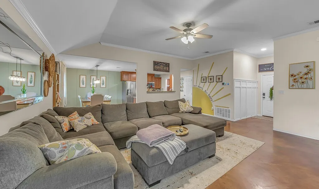 Single Family Residence For Sale in Mc Lennan County , 213 Woodlands Boulevard, Bellmead, Texas 76705, 4 Bedroom, 2 Bathroom, 2 Garage spaces, 1,731 Sqft, built in 2016, mls#21331438, Real Estate Agent in Bellmead, Homes For Sale in Mc Lennan county, Homes For Sale in Bellmead, Realtor in Bellmead Texas, Real Estate Brokerage Independent Realty Texas, Luminita Cordes Realtor