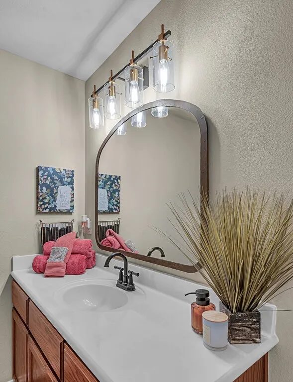 Single Family Residence For Sale in Mc Lennan County , 213 Woodlands Boulevard, Bellmead, Texas 76705, 4 Bedroom, 2 Bathroom, 2 Garage spaces, 1,731 Sqft, built in 2016, mls#21331438, Real Estate Agent in Bellmead, Homes For Sale in Mc Lennan county, Homes For Sale in Bellmead, Realtor in Bellmead Texas, Real Estate Brokerage Independent Realty Texas, Luminita Cordes Realtor