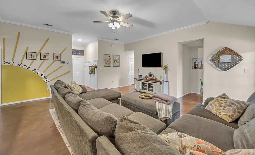 Single Family Residence For Sale in Mc Lennan County , 213 Woodlands Boulevard, Bellmead, Texas 76705, 4 Bedroom, 2 Bathroom, 2 Garage spaces, 1,731 Sqft, built in 2016, mls#21331438, Real Estate Agent in Bellmead, Homes For Sale in Mc Lennan county, Homes For Sale in Bellmead, Realtor in Bellmead Texas, Real Estate Brokerage Independent Realty Texas, Luminita Cordes Realtor