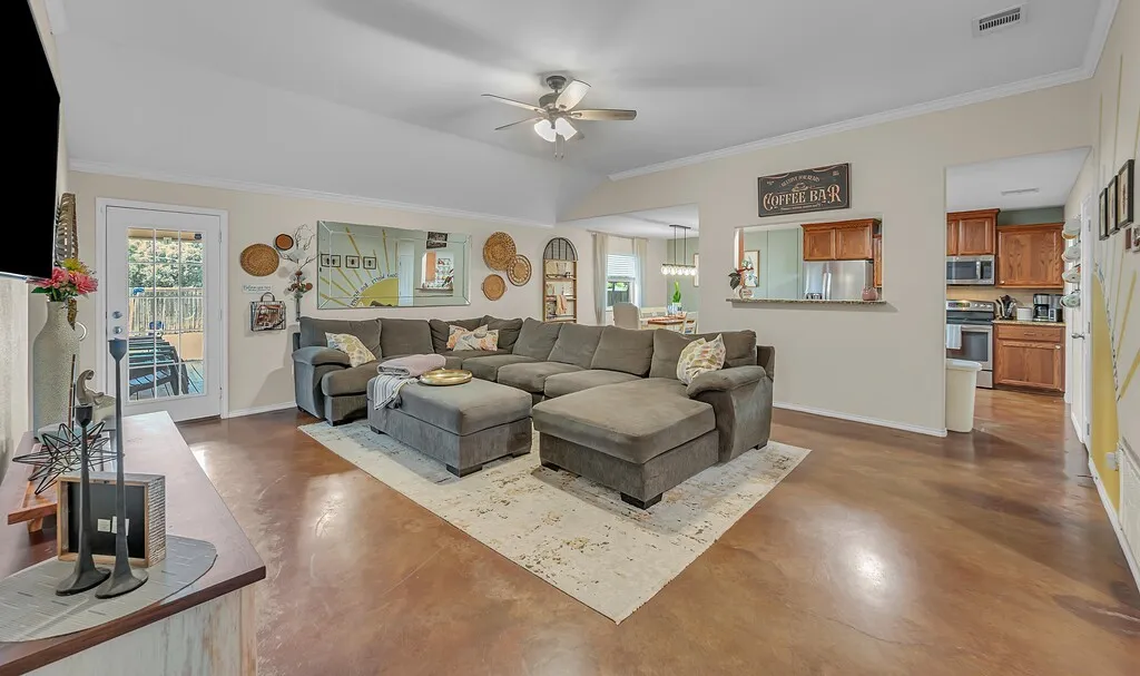 Single Family Residence For Sale in Mc Lennan County , 213 Woodlands Boulevard, Bellmead, Texas 76705, 4 Bedroom, 2 Bathroom, 2 Garage spaces, 1,731 Sqft, built in 2016, mls#21331438, Real Estate Agent in Bellmead, Homes For Sale in Mc Lennan county, Homes For Sale in Bellmead, Realtor in Bellmead Texas, Real Estate Brokerage Independent Realty Texas, Luminita Cordes Realtor