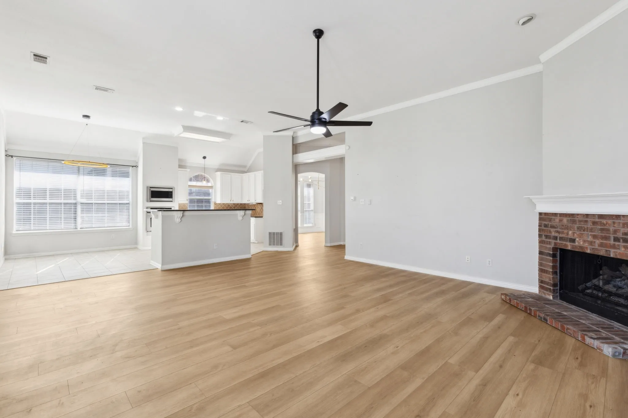 Single Family Residence For Rent in Collin County , 8012 Greenwood Drive, Plano, Texas 75025, 4 Bedroom, 3 Bathroom, 2 Garage spaces, 2,675 Sqft, built in 1994, mls#21351669, Real Estate Agent in Plano, Homes For Rent in Collin county, Homes For Rent in Plano, Realtor in Plano Texas, Real Estate Brokerage Independent Realty Texas, Luminita Cordes Realtor