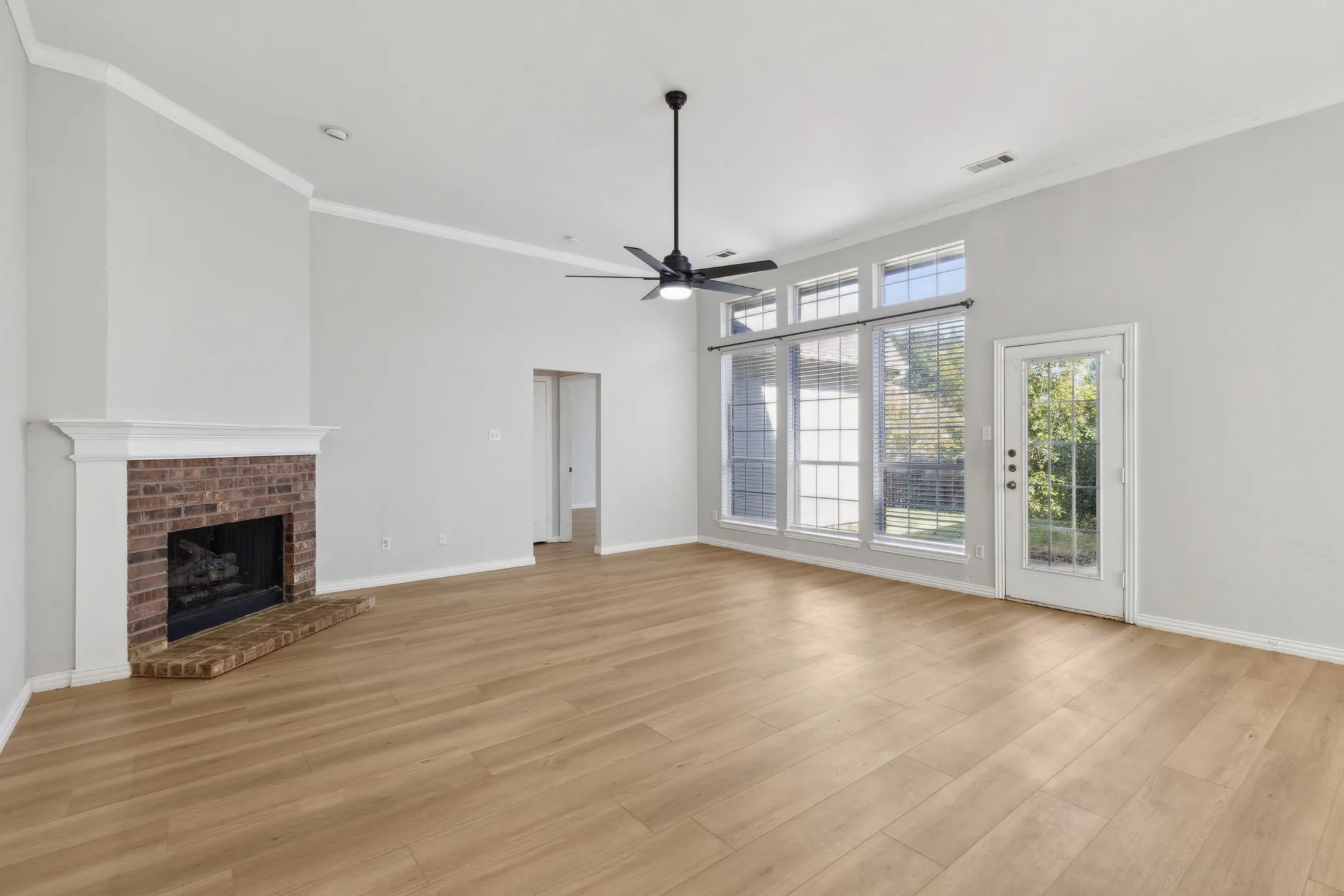 Single Family Residence For Rent in Collin County , 8012 Greenwood Drive, Plano, Texas 75025, 4 Bedroom, 3 Bathroom, 2 Garage spaces, 2,675 Sqft, built in 1994, mls#21351669, Real Estate Agent in Plano, Homes For Rent in Collin county, Homes For Rent in Plano, Realtor in Plano Texas, Real Estate Brokerage Independent Realty Texas, Luminita Cordes Realtor