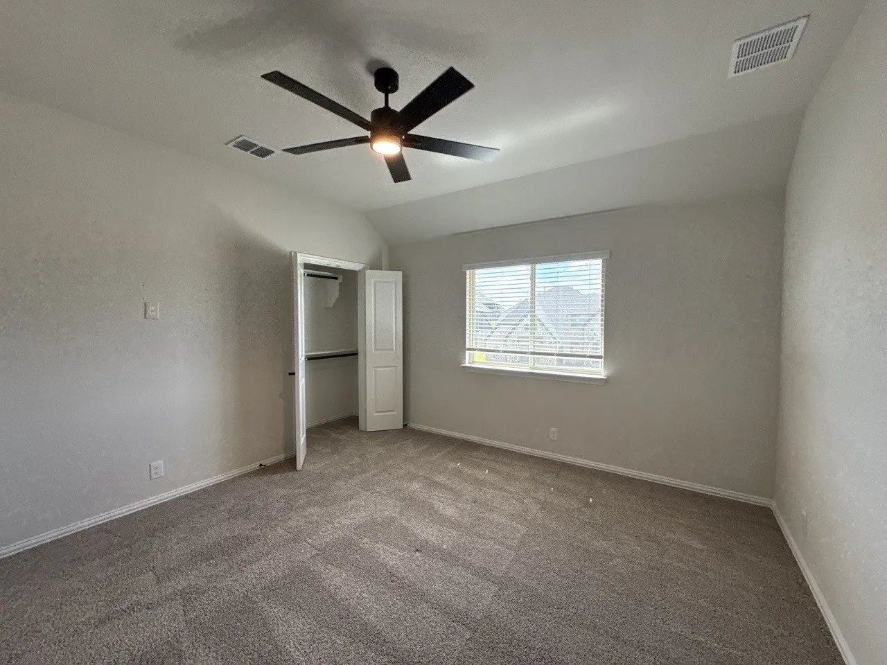 Single Family Residence For Sale in Kaufman County , 2311 Albion Way, Forney, Texas 75126, 5 Bedroom, 4 Bathroom, 2 Garage spaces, 3,204 Sqft, built in 2023, mls#21349773, Real Estate Agent in Forney, Homes For Sale in Kaufman county, Homes For Sale in Forney, Realtor in Forney Texas, Real Estate Brokerage Independent Realty Texas, Luminita Cordes Realtor