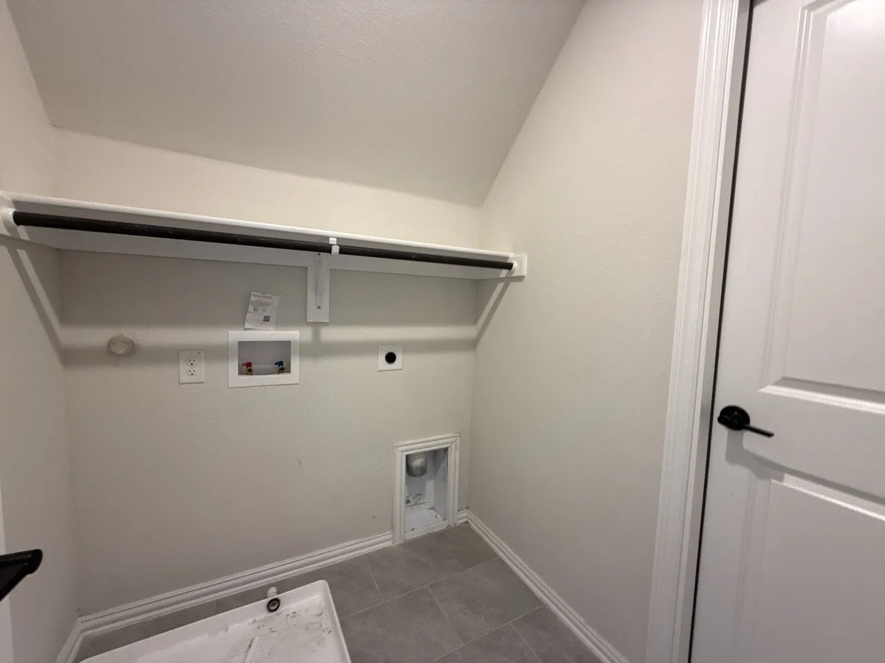 Single Family Residence For Sale in Kaufman County , 2311 Albion Way, Forney, Texas 75126, 5 Bedroom, 4 Bathroom, 2 Garage spaces, 3,204 Sqft, built in 2023, mls#21349773, Real Estate Agent in Forney, Homes For Sale in Kaufman county, Homes For Sale in Forney, Realtor in Forney Texas, Real Estate Brokerage Independent Realty Texas, Luminita Cordes Realtor