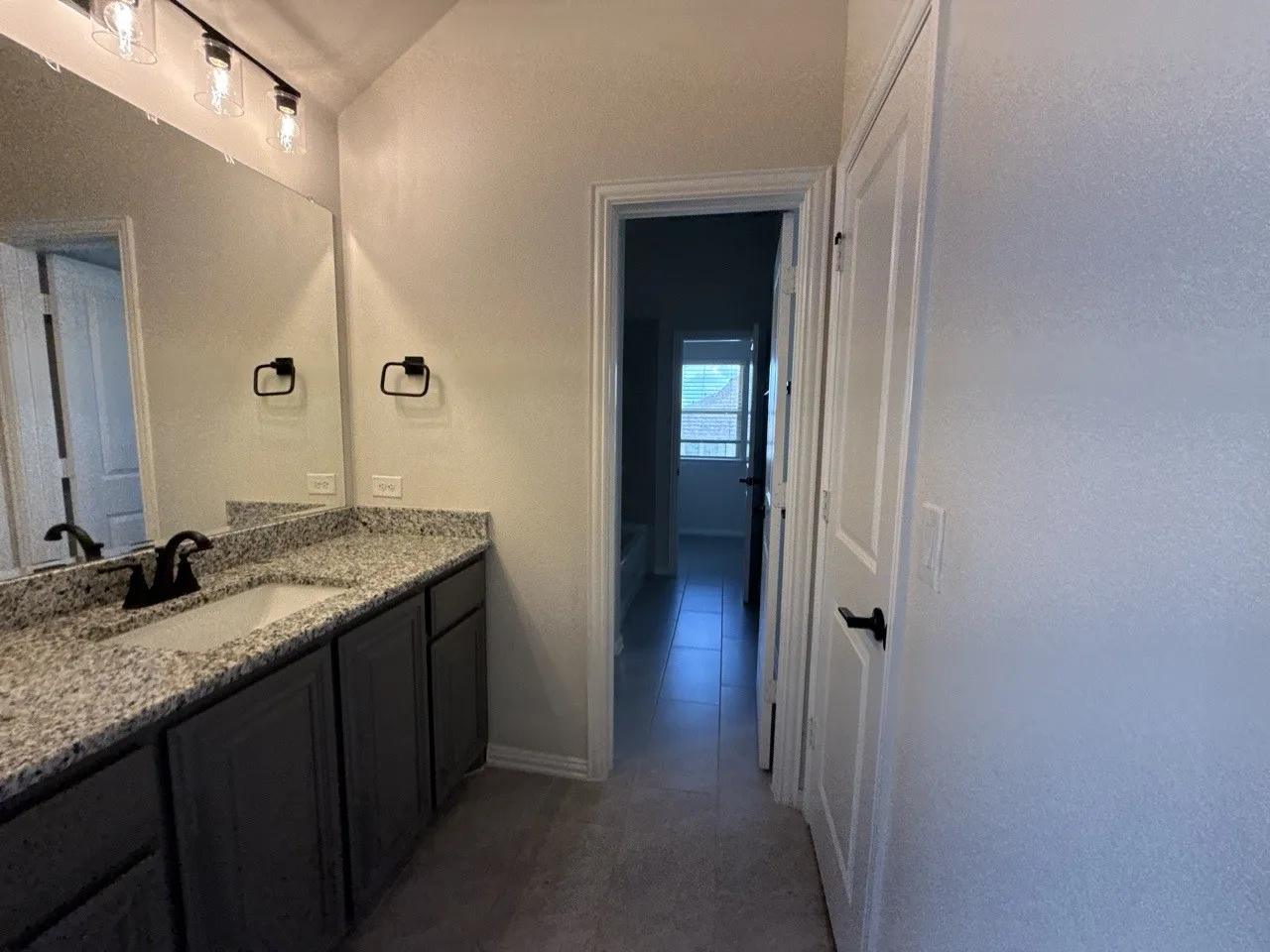 Single Family Residence For Sale in Kaufman County , 2311 Albion Way, Forney, Texas 75126, 5 Bedroom, 4 Bathroom, 2 Garage spaces, 3,204 Sqft, built in 2023, mls#21349773, Real Estate Agent in Forney, Homes For Sale in Kaufman county, Homes For Sale in Forney, Realtor in Forney Texas, Real Estate Brokerage Independent Realty Texas, Luminita Cordes Realtor