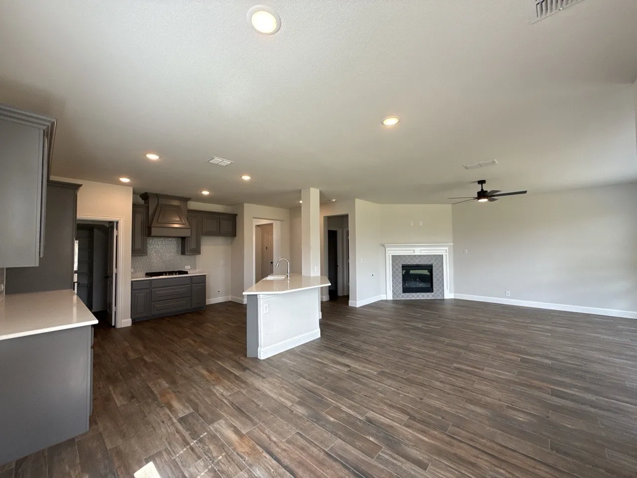 Single Family Residence For Sale in Kaufman County , 2311 Albion Way, Forney, Texas 75126, 5 Bedroom, 4 Bathroom, 2 Garage spaces, 3,204 Sqft, built in 2023, mls#21349773, Real Estate Agent in Forney, Homes For Sale in Kaufman county, Homes For Sale in Forney, Realtor in Forney Texas, Real Estate Brokerage Independent Realty Texas, Luminita Cordes Realtor