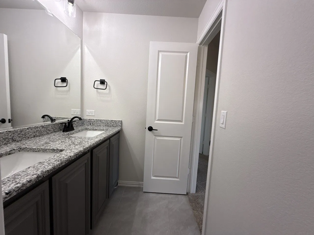 Single Family Residence For Sale in Kaufman County , 2311 Albion Way, Forney, Texas 75126, 5 Bedroom, 4 Bathroom, 2 Garage spaces, 3,204 Sqft, built in 2023, mls#21349773, Real Estate Agent in Forney, Homes For Sale in Kaufman county, Homes For Sale in Forney, Realtor in Forney Texas, Real Estate Brokerage Independent Realty Texas, Luminita Cordes Realtor
