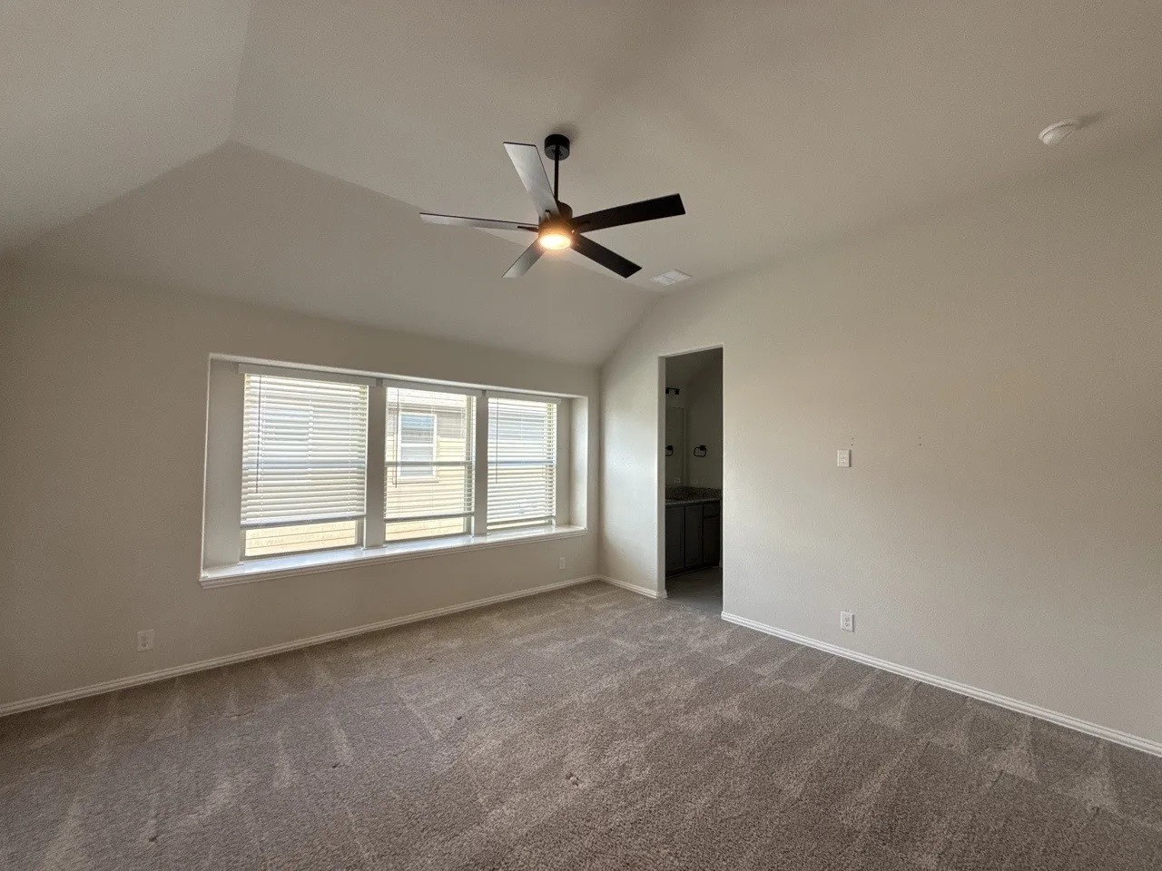 Single Family Residence For Sale in Kaufman County , 2311 Albion Way, Forney, Texas 75126, 5 Bedroom, 4 Bathroom, 2 Garage spaces, 3,204 Sqft, built in 2023, mls#21349773, Real Estate Agent in Forney, Homes For Sale in Kaufman county, Homes For Sale in Forney, Realtor in Forney Texas, Real Estate Brokerage Independent Realty Texas, Luminita Cordes Realtor