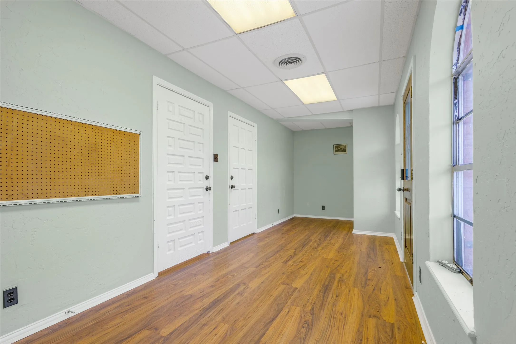 Office For Sale in Wood County , 101 S Main Street, Quitman, Texas 75783, 0, 0, Garage spaces, 0 Sqft, built in 1999, Price $275,000, mls#21351655, Real Estate Agent in Quitman, Homes For Sale in Wood county, Homes For Sale in Quitman, Realtor in Quitman Texas, Real Estate Brokerage Independent Realty Texas, Luminita Cordes Realtor