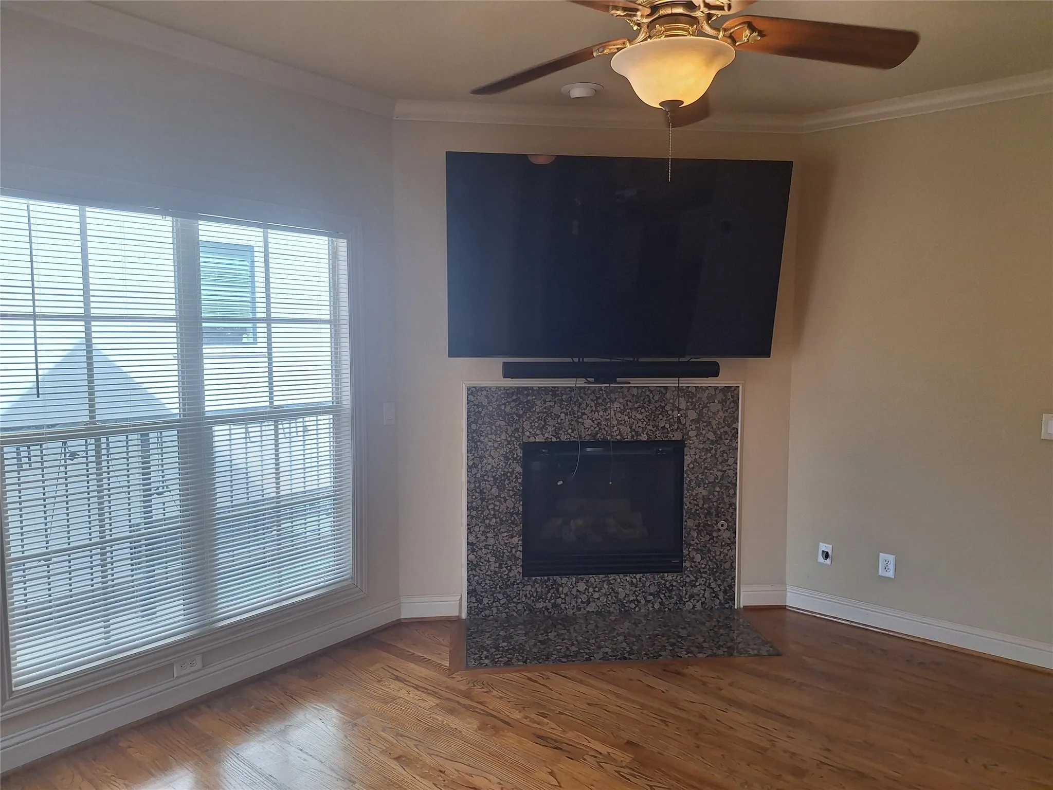 Condominium For Rent in Dallas County , 3416 Westminster Avenue 1, University Park, Texas 75205, 3 Bedroom, 4 Bathroom, 2 Garage spaces, 1,822 Sqft, built in 2005, mls#21351679, Real Estate Agent in University Park, Homes For Rent in Dallas county, Homes For Rent in University Park, Realtor in University Park Texas, Real Estate Brokerage Independent Realty Texas, Luminita Cordes Realtor