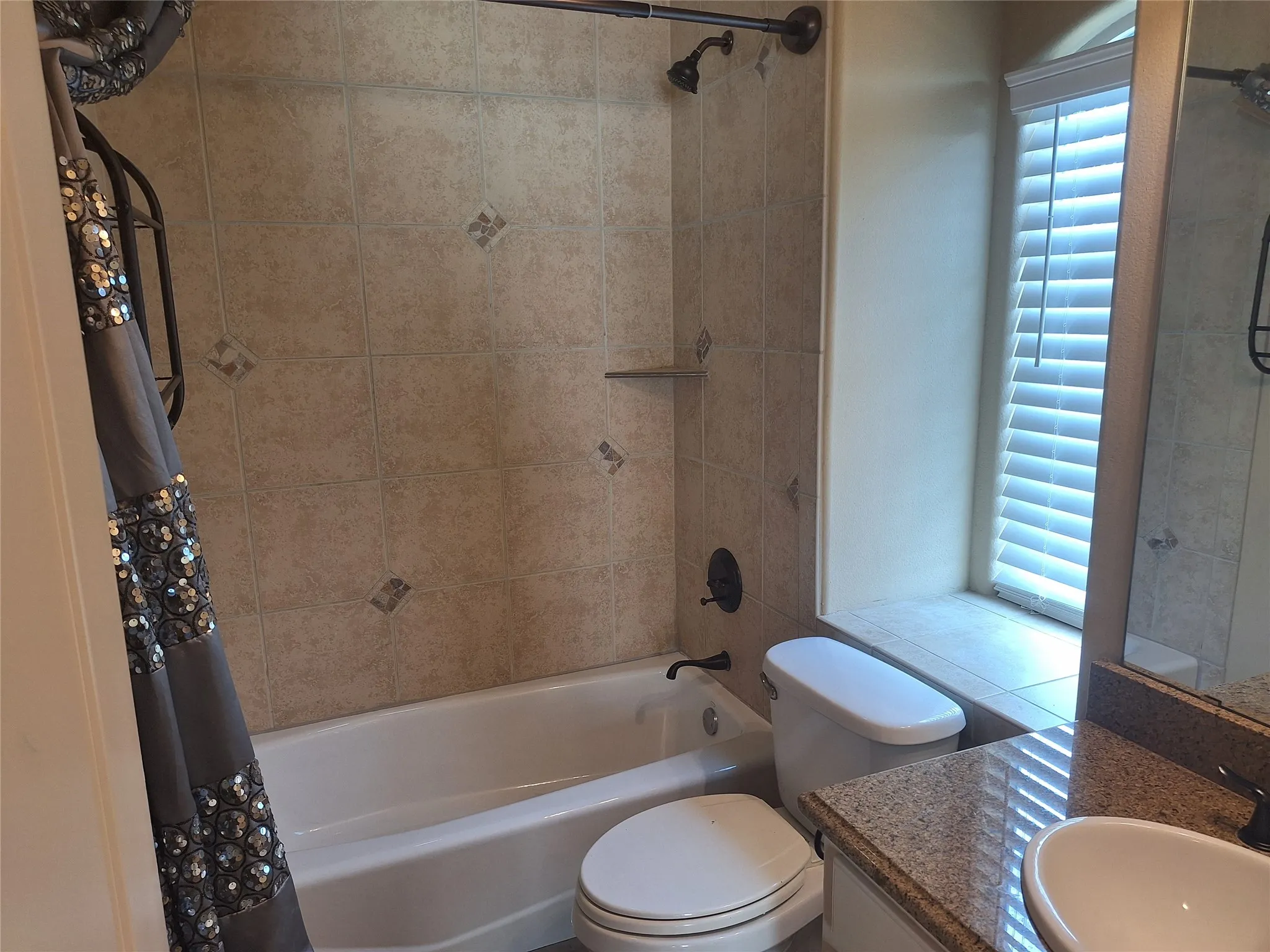 Condominium For Rent in Dallas County , 3416 Westminster Avenue 1, University Park, Texas 75205, 3 Bedroom, 4 Bathroom, 2 Garage spaces, 1,822 Sqft, built in 2005, mls#21351679, Real Estate Agent in University Park, Homes For Rent in Dallas county, Homes For Rent in University Park, Realtor in University Park Texas, Real Estate Brokerage Independent Realty Texas, Luminita Cordes Realtor