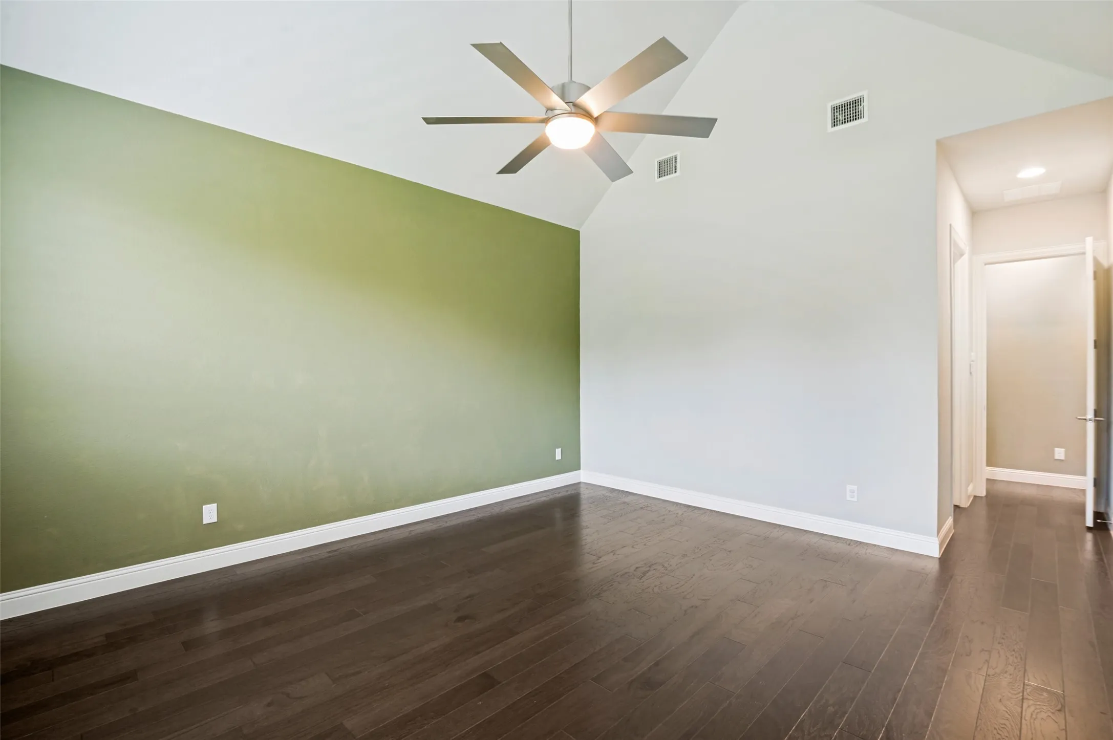 Single Family Residence For Sale in Collin County , 1029 Billy Lane, Allen, Texas 75013, 4 Bedroom, 5 Bathroom, 3 Garage spaces, 3,640 Sqft, built in 2019, mls#21349629, Real Estate Agent in Allen, Homes For Sale in Collin county, Homes For Sale in Allen, Realtor in Allen Texas, Real Estate Brokerage Independent Realty Texas, Luminita Cordes Realtor