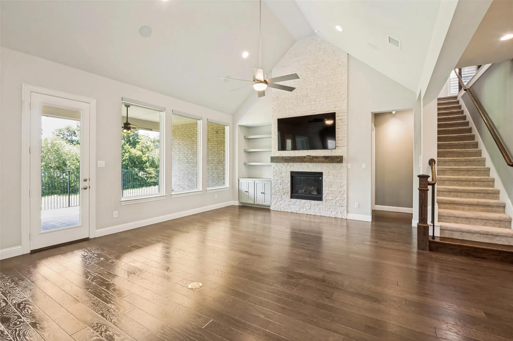 Single Family Residence For Sale in Collin County , 1029 Billy Lane, Allen, Texas 75013, 4 Bedroom, 5 Bathroom, 3 Garage spaces, 3,640 Sqft, built in 2019, mls#21349629, Real Estate Agent in Allen, Homes For Sale in Collin county, Homes For Sale in Allen, Realtor in Allen Texas, Real Estate Brokerage Independent Realty Texas, Luminita Cordes Realtor