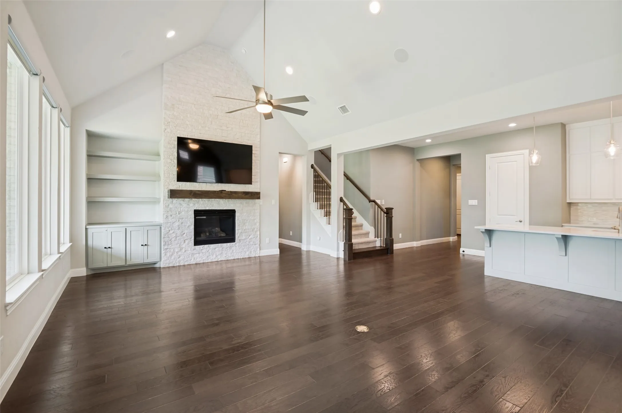Single Family Residence For Sale in Collin County , 1029 Billy Lane, Allen, Texas 75013, 4 Bedroom, 5 Bathroom, 3 Garage spaces, 3,640 Sqft, built in 2019, mls#21349629, Real Estate Agent in Allen, Homes For Sale in Collin county, Homes For Sale in Allen, Realtor in Allen Texas, Real Estate Brokerage Independent Realty Texas, Luminita Cordes Realtor