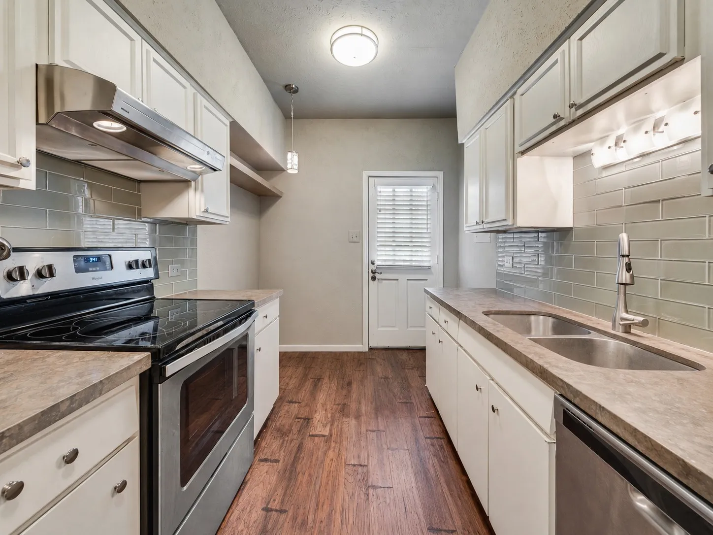 4349 Bellaire Drive S #228S Fort Worth, TX 76109