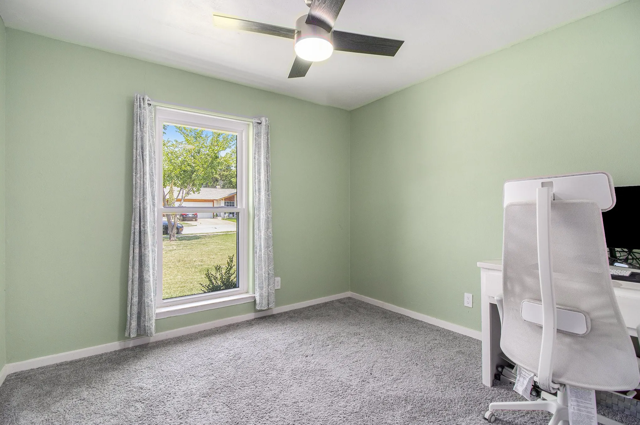 Single Family Residence For Rent in Dallas County , 1014 Terrace Trail, Carrollton, Texas 75006, 4 Bedroom, 2 Bathroom, 2 Garage spaces, 1,748 Sqft, built in 1970, mls#21351694, Real Estate Agent in Carrollton, Homes For Rent in Dallas county, Homes For Rent in Carrollton, Realtor in Carrollton Texas, Real Estate Brokerage Independent Realty Texas, Luminita Cordes Realtor