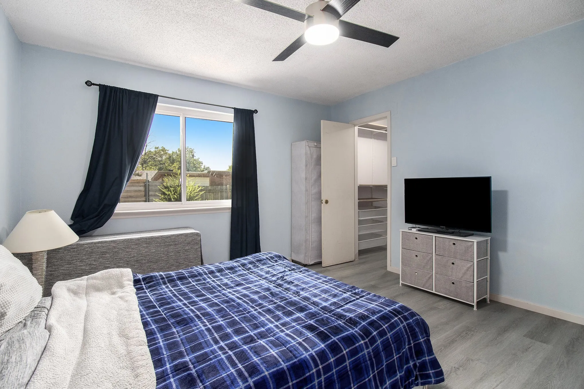 Single Family Residence For Rent in Dallas County , 1014 Terrace Trail, Carrollton, Texas 75006, 4 Bedroom, 2 Bathroom, 2 Garage spaces, 1,748 Sqft, built in 1970, mls#21351694, Real Estate Agent in Carrollton, Homes For Rent in Dallas county, Homes For Rent in Carrollton, Realtor in Carrollton Texas, Real Estate Brokerage Independent Realty Texas, Luminita Cordes Realtor