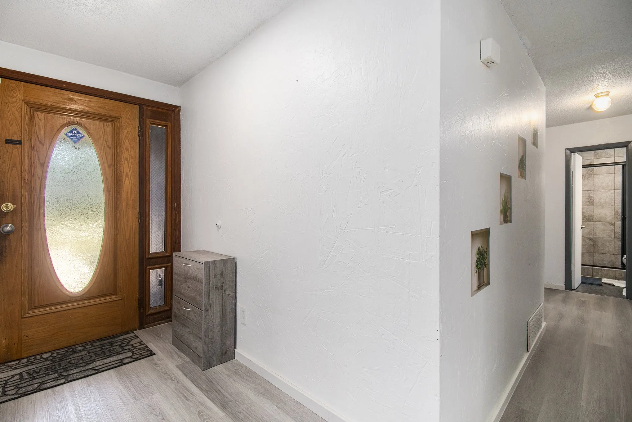Single Family Residence For Rent in Dallas County , 1014 Terrace Trail, Carrollton, Texas 75006, 4 Bedroom, 2 Bathroom, 2 Garage spaces, 1,748 Sqft, built in 1970, mls#21351694, Real Estate Agent in Carrollton, Homes For Rent in Dallas county, Homes For Rent in Carrollton, Realtor in Carrollton Texas, Real Estate Brokerage Independent Realty Texas, Luminita Cordes Realtor