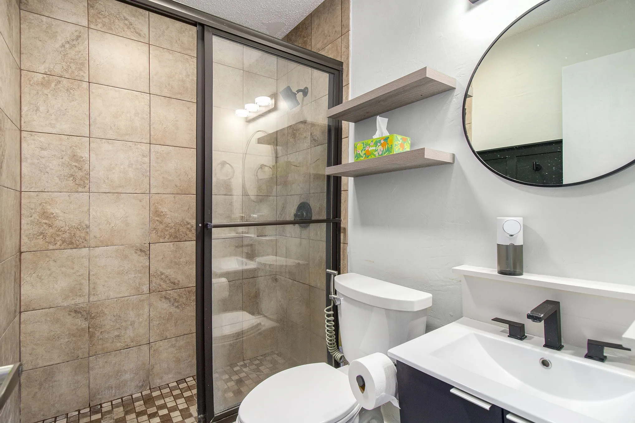 Single Family Residence For Rent in Dallas County , 1014 Terrace Trail, Carrollton, Texas 75006, 4 Bedroom, 2 Bathroom, 2 Garage spaces, 1,748 Sqft, built in 1970, mls#21351694, Real Estate Agent in Carrollton, Homes For Rent in Dallas county, Homes For Rent in Carrollton, Realtor in Carrollton Texas, Real Estate Brokerage Independent Realty Texas, Luminita Cordes Realtor
