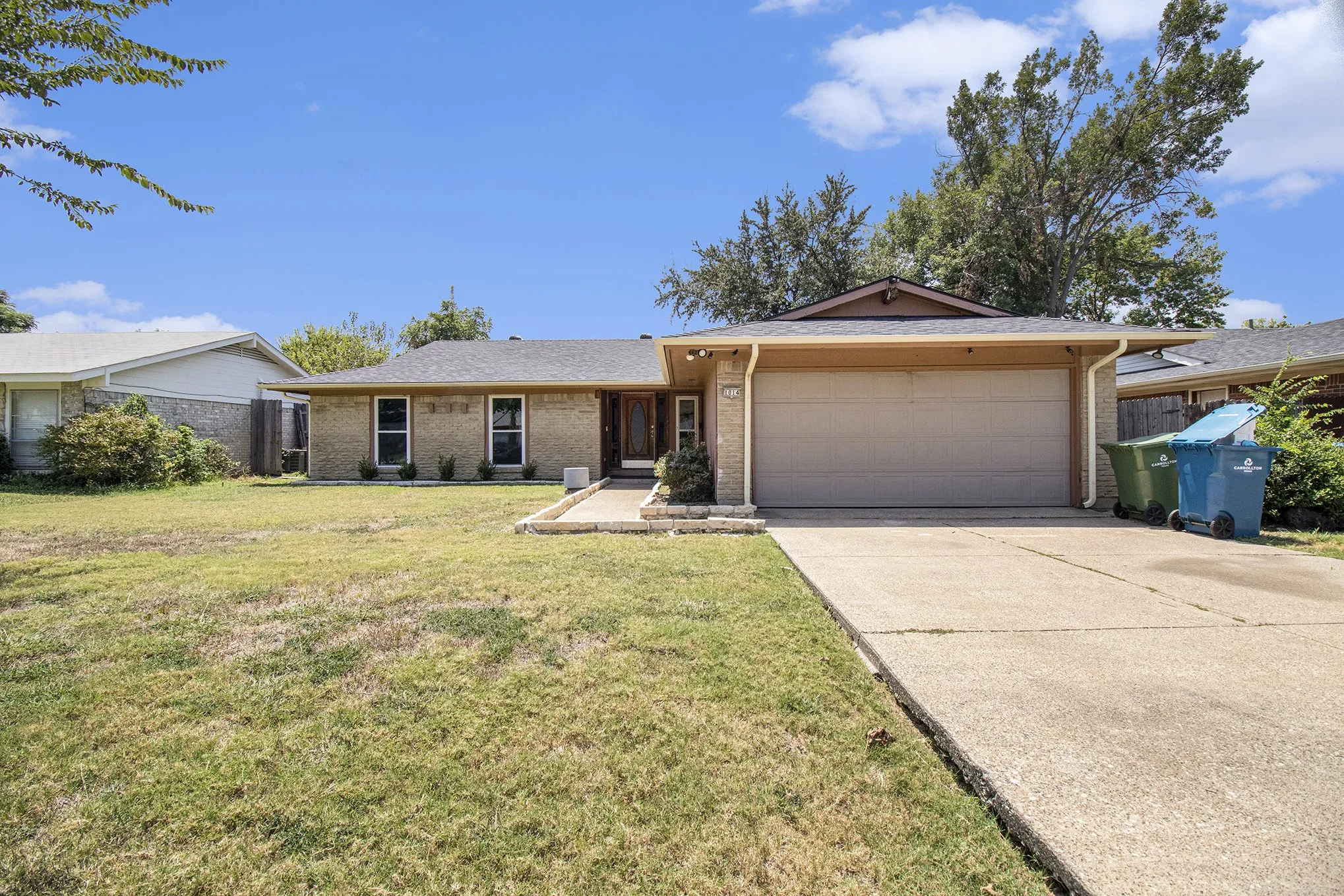 Single Family Residence For Rent in Dallas County , 1014 Terrace Trail, Carrollton, Texas 75006, 4 Bedroom, 2 Bathroom, 2 Garage spaces, 1,748 Sqft, built in 1970, mls#21351694, Real Estate Agent in Carrollton, Homes For Rent in Dallas county, Homes For Rent in Carrollton, Realtor in Carrollton Texas, Real Estate Brokerage Independent Realty Texas, Luminita Cordes Realtor