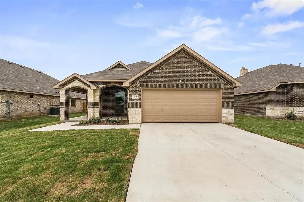 Single Family Residence For Rent in Ellis County , 109 N Henrietta Street, Ferris, Texas 75125, 4 Bedrooms, 2 Bathrooms, 2 Garage spaces, 2,052 Sqft, built in 2019, Price $2,400, mls#21351078, Real Estate Agent in Ferris, Homes For Rent in Ellis county, Homes For Rent in Ferris, Realtor in Ferris Texas, Real Estate Brokerage Independent Realty Texas, Luminita Cordes Realtor